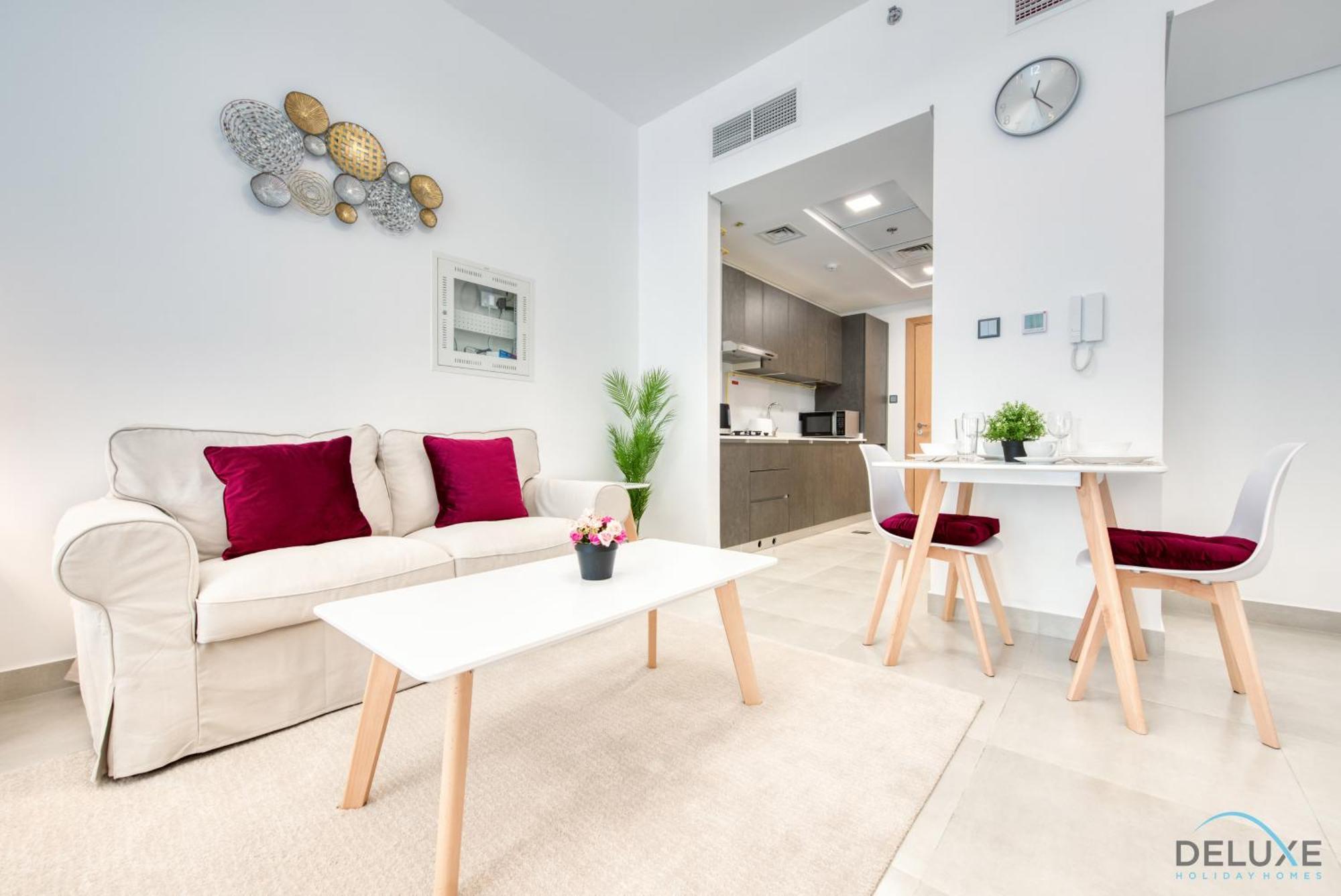 Romantic In Pantheon Elysee Jvc By Deluxe Homes Appartement Dubaï