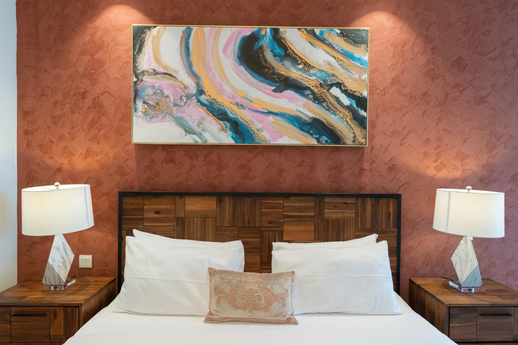Apartemen Lux Paramount Midtown I Ocean View Dubai