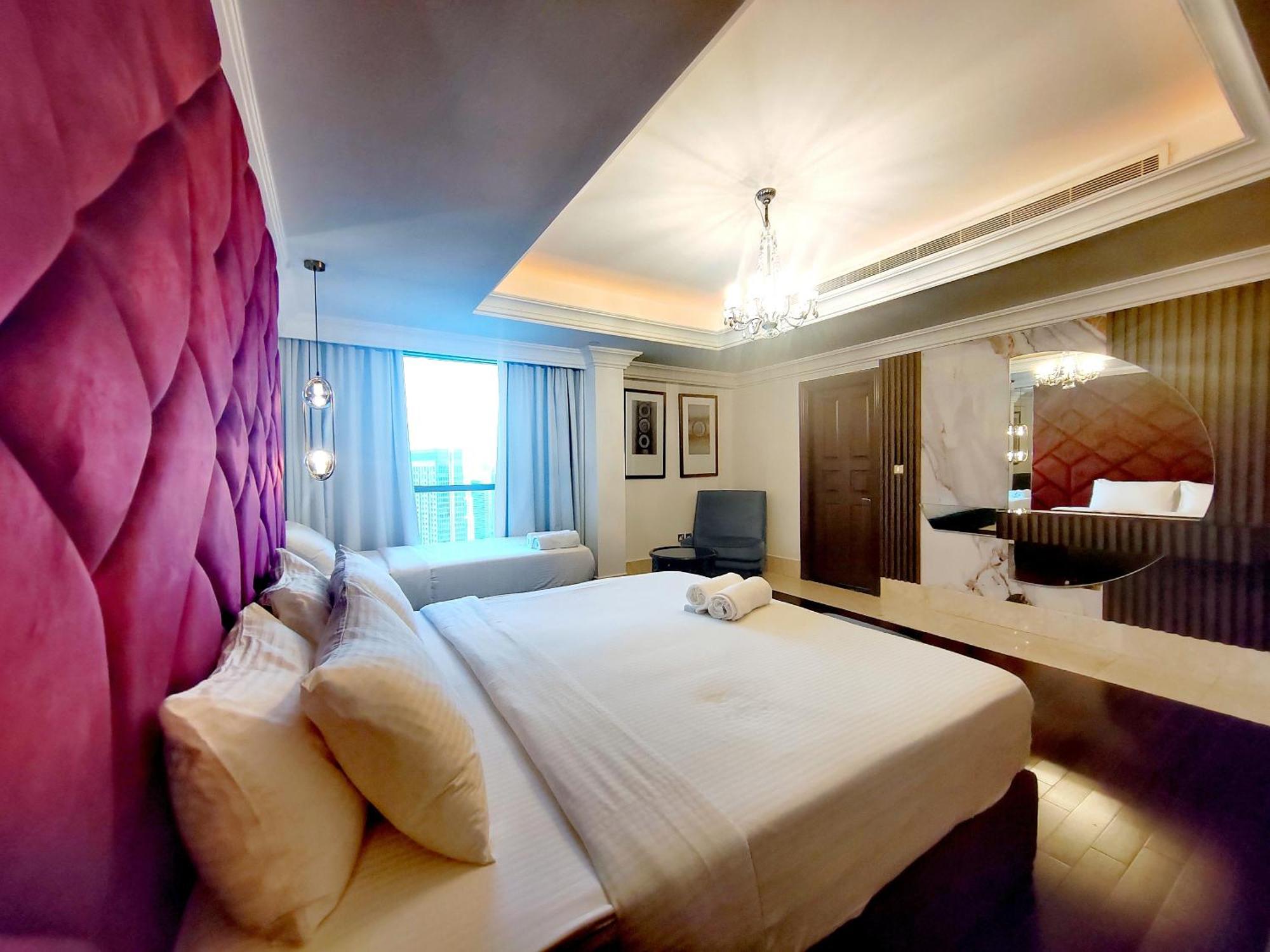 Penthouse With Private Pool And Big Private Terrace Appartement
