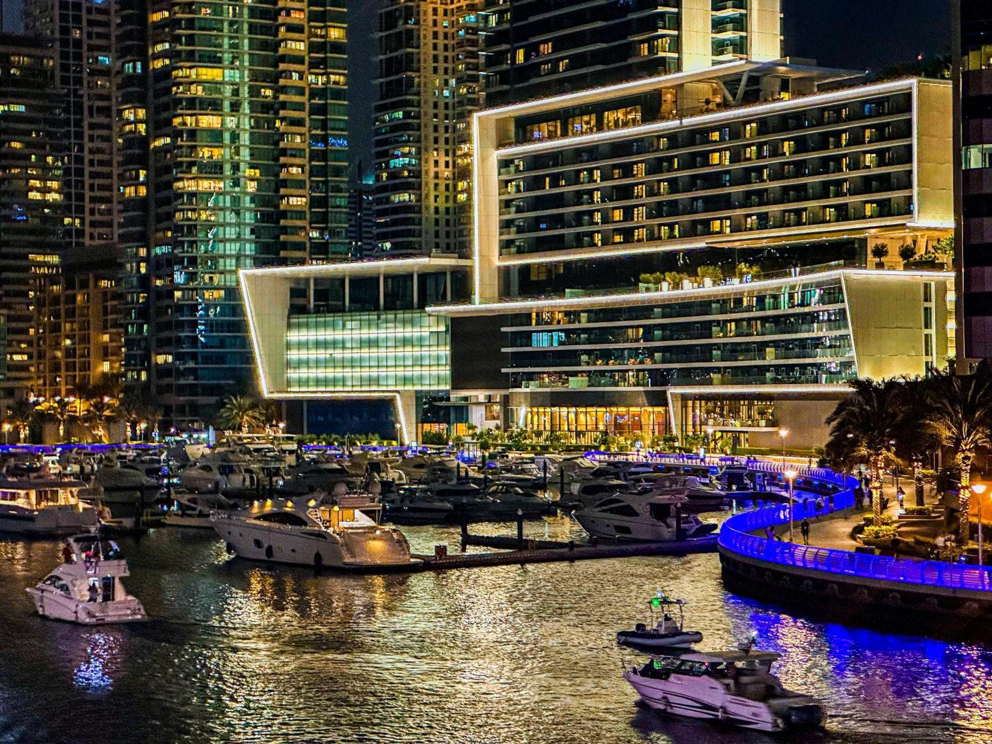 Vida Marina & Yacht Club , And Residences , Luxurious 2br Appartement