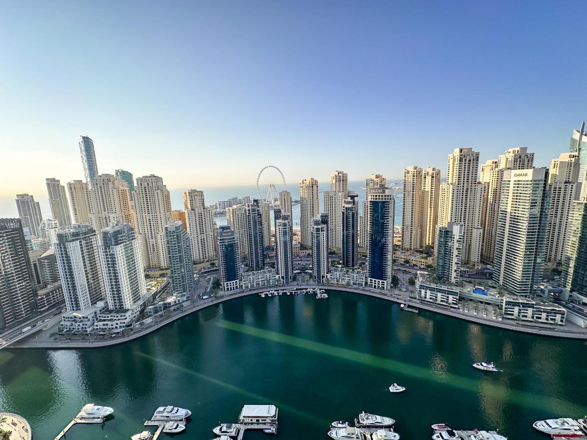 Vida Marina & Yacht Club , And Residences , Luxurious 2br *