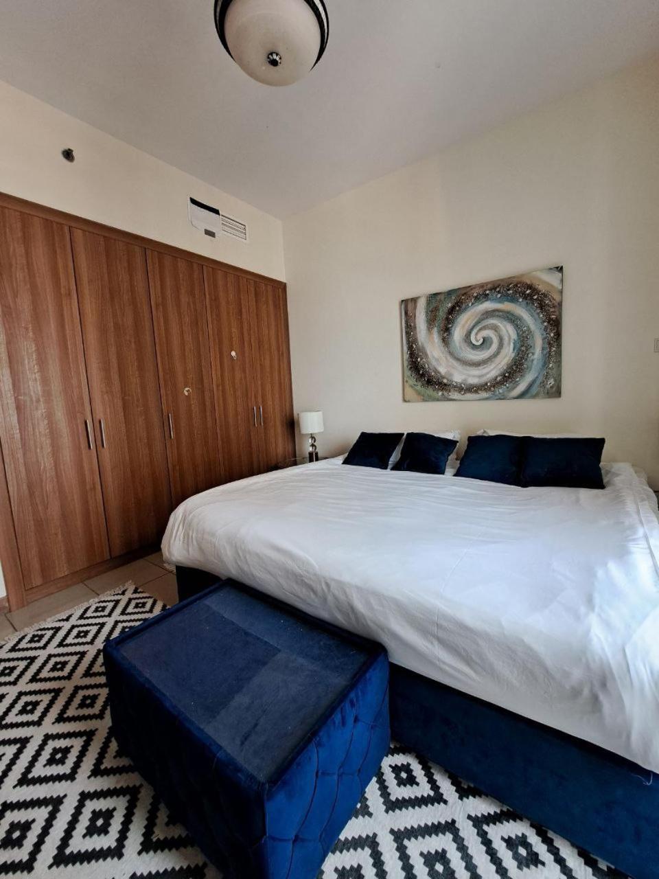 Serenity Paradise 2br In Marina * Dubaï