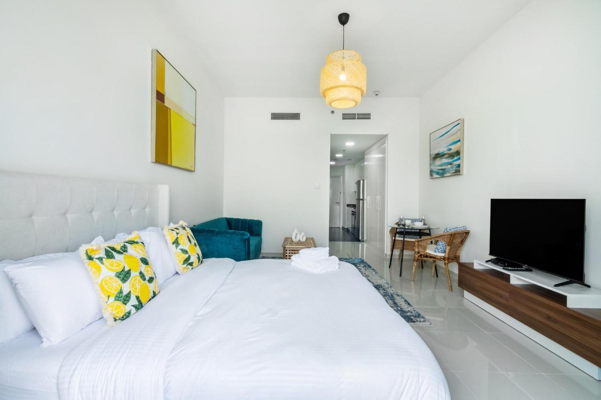 Cozy Studio - Damac Hills, Apartment Dubai
