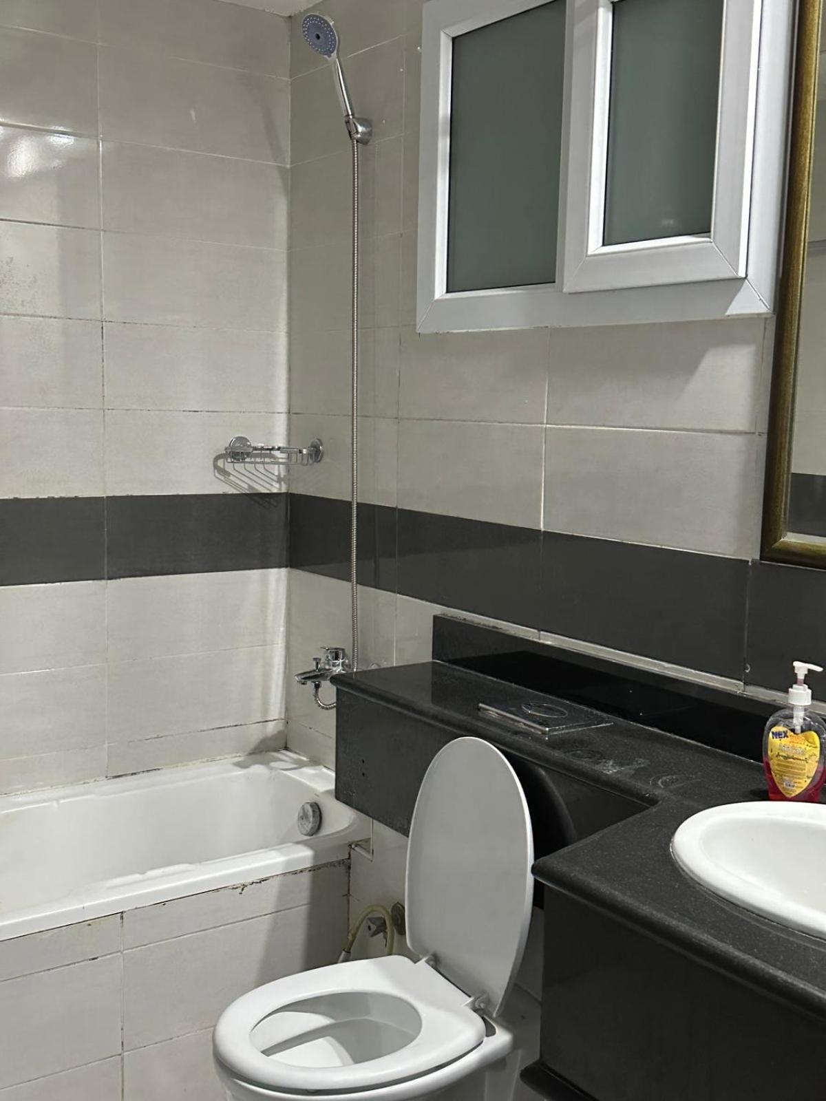 Hostel Decent 2 Boys Hostel Near Burjuman Metro Station *