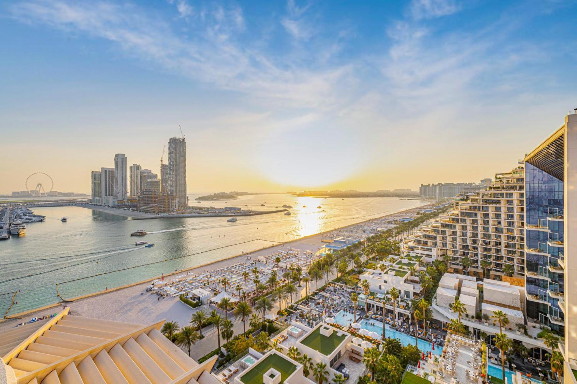 Five Palm Jumeirah 2br Luxury Penthouse , Full Marina View With Private Pool