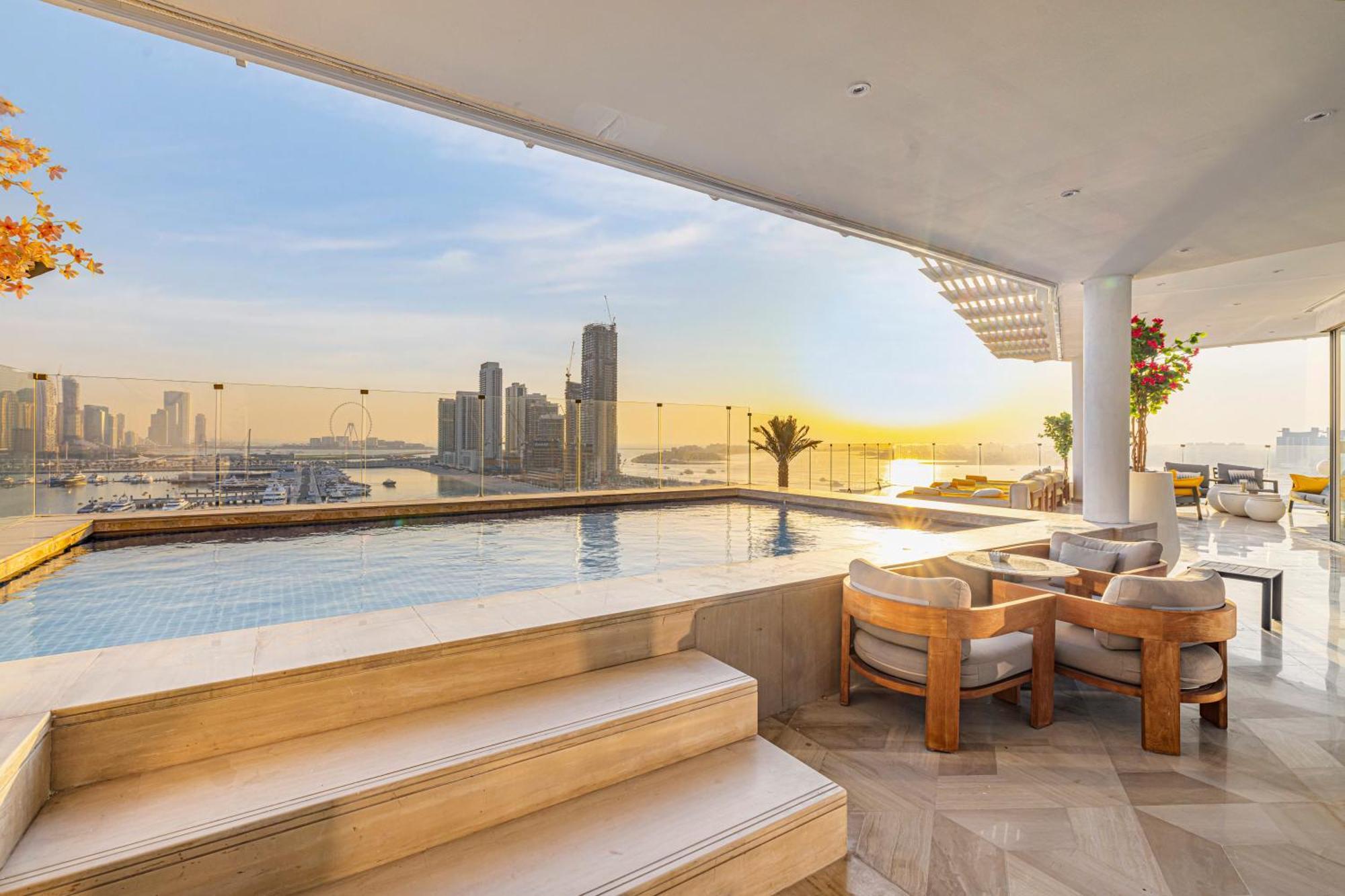 Five Palm Jumeirah 2br Luxury Penthouse , Full Marina View With Private Pool