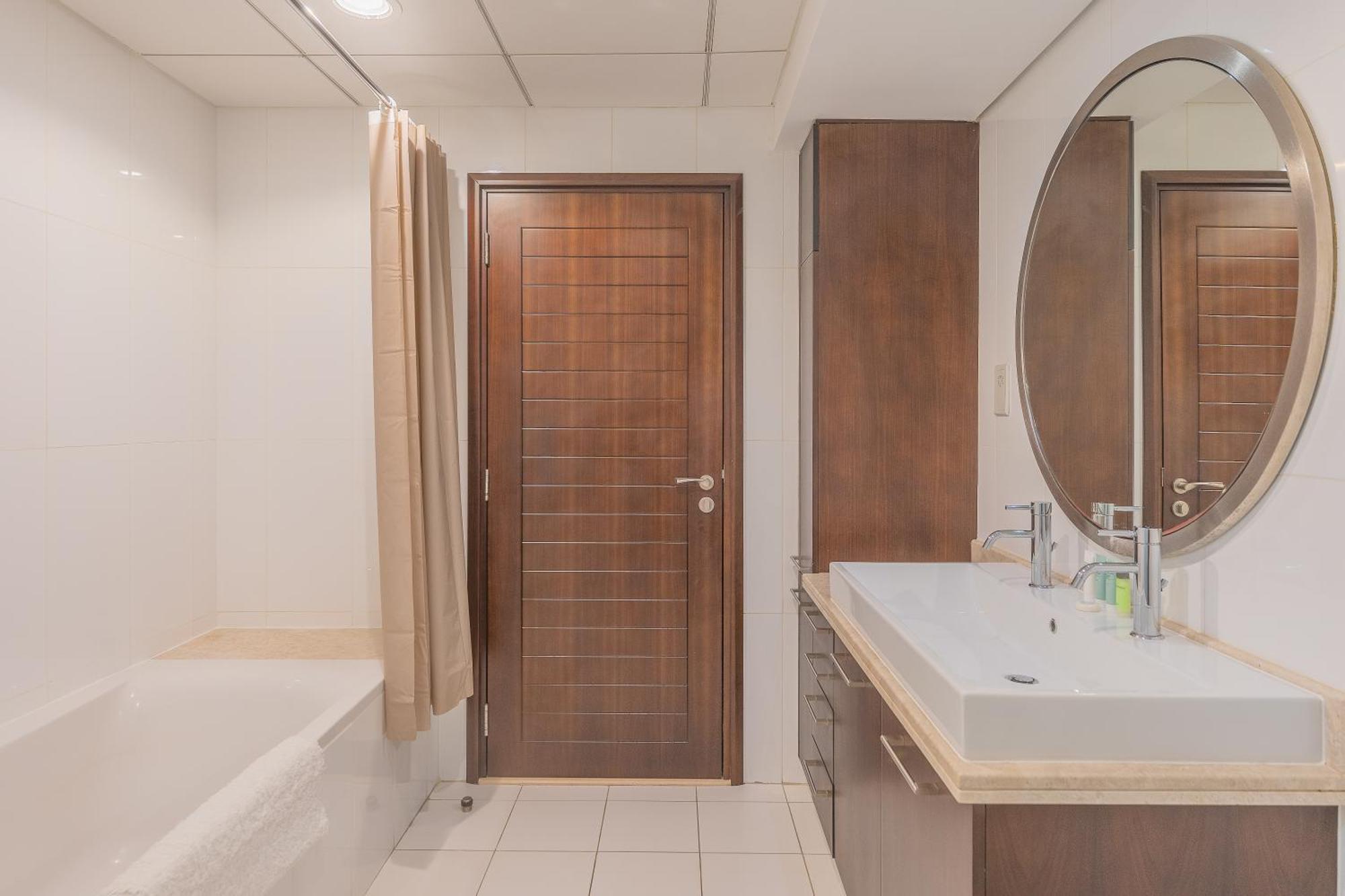Bellavista - Grande - 2 Bedroom - Boulevard Dubai
