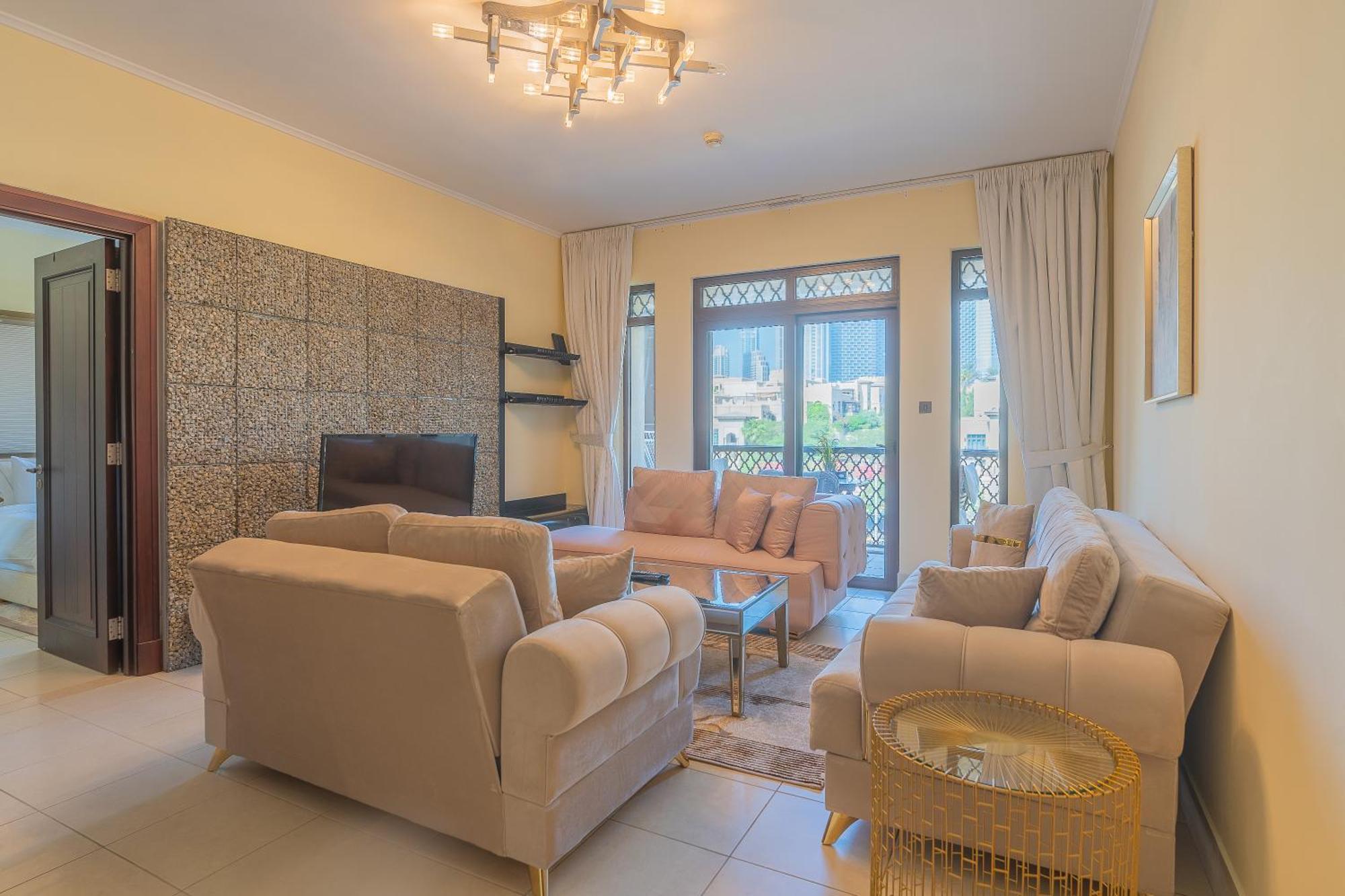 Lejlighed Bellavista Oldtown 2 Bedroom With Burj Khalifa View Walking Distance Mall *