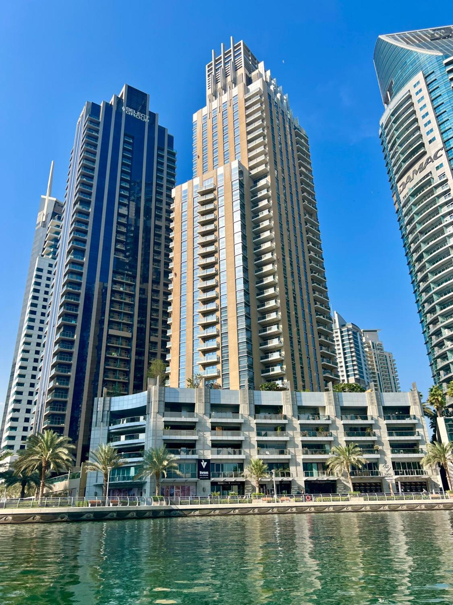 Apartment Newly Renovated Marina & Sea View Family