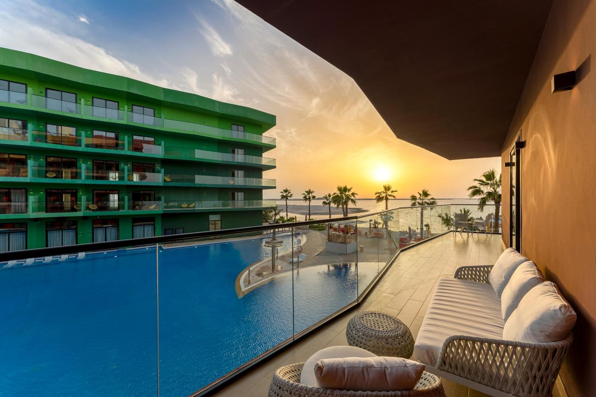 Voco Monaco By Ihg, Adults Only, World Islands Hotel Dubai