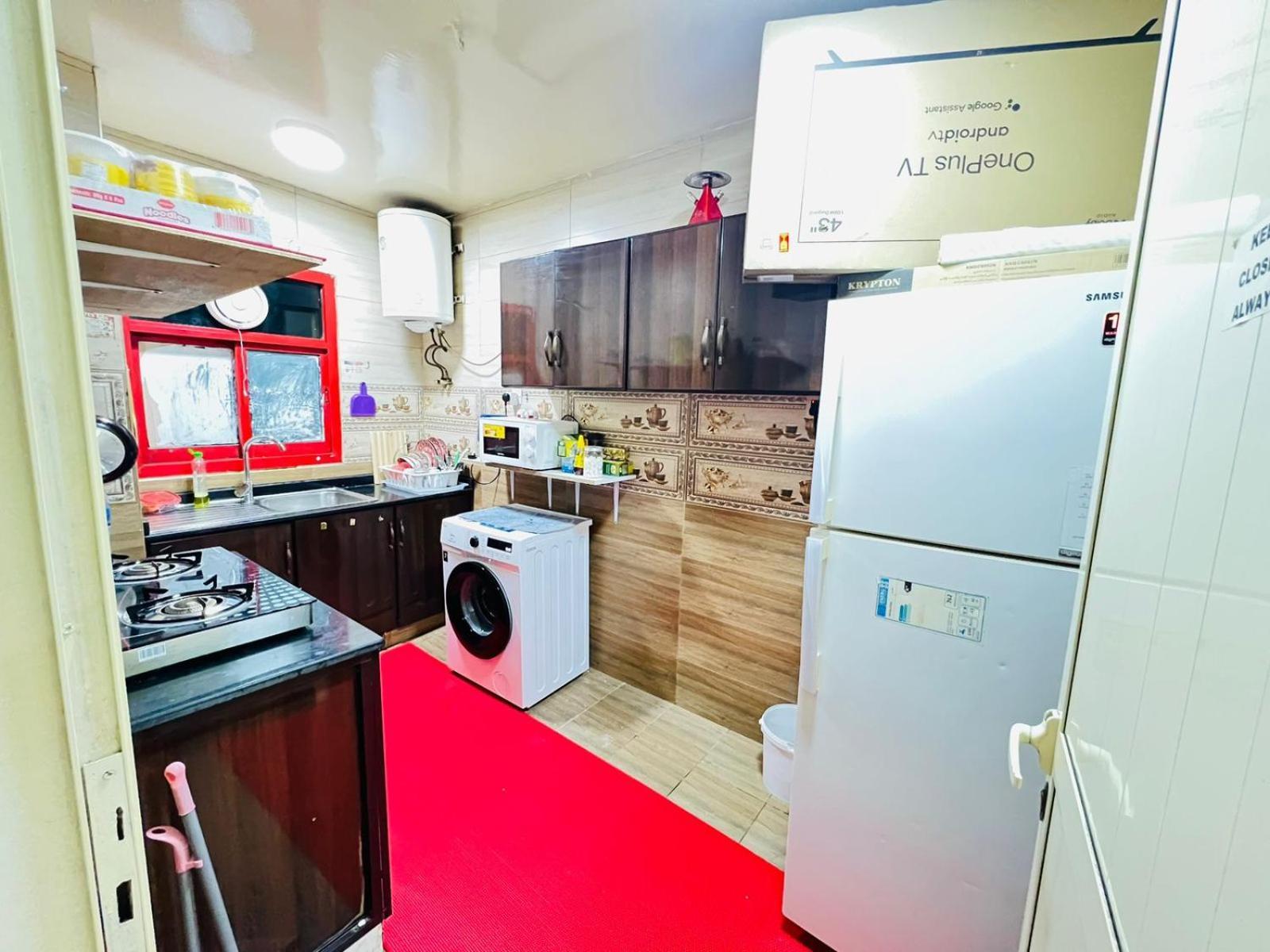 Apartemen Moon Backpackers , Al Rigga , Partition For Couples And For Singles