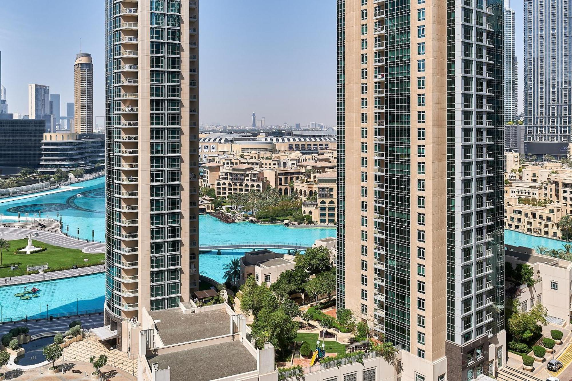 Bellavista - Striking - 1br With Extra Twin - 29 Boulevard - Partial Fountain View * Dubai