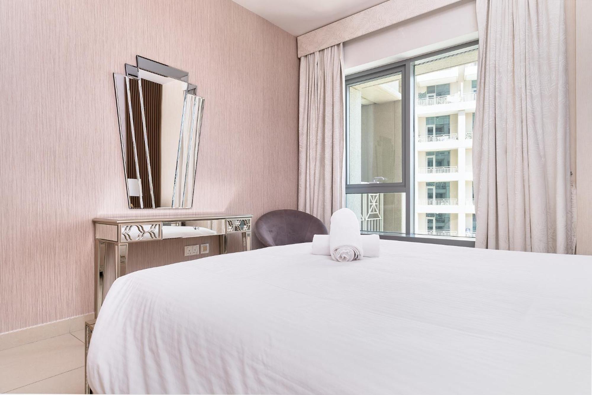 Bellavista - Striking - 1br With Extra Twin - 29 Boulevard - Partial Fountain View Apartment Dubai