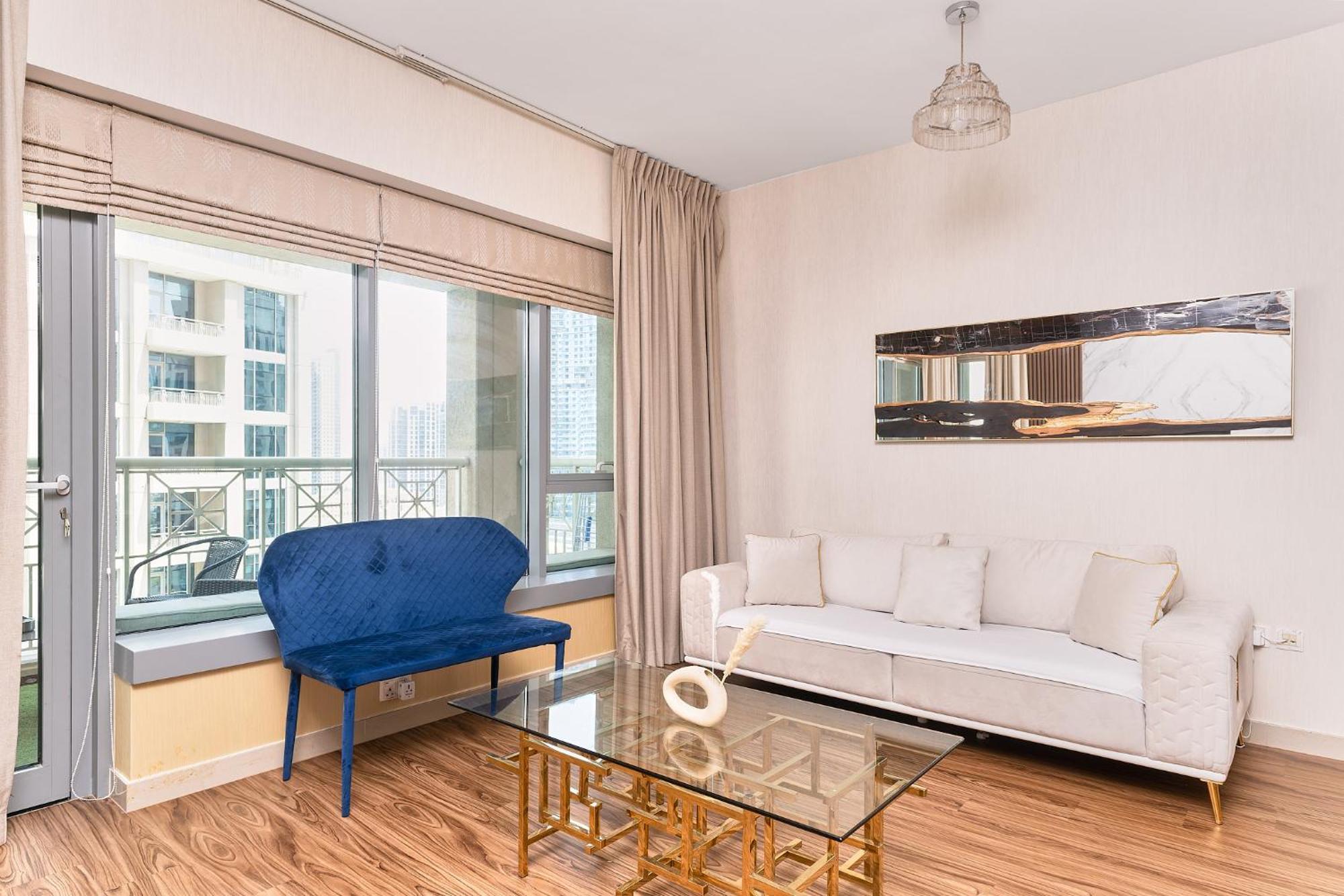 Bellavista - Striking - 1br With Extra Twin - 29 Boulevard - Partial Fountain View *