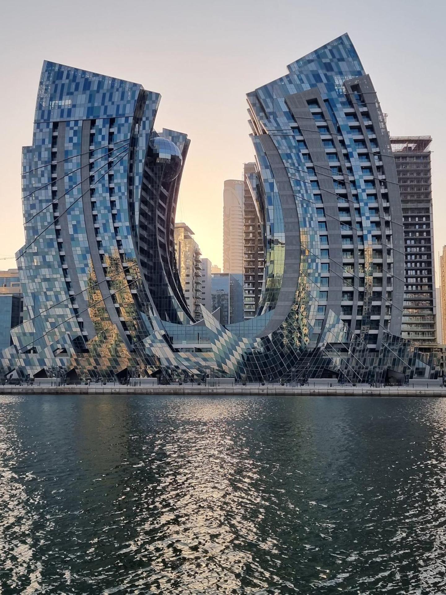 Happy Academia J One Apartment Dubai