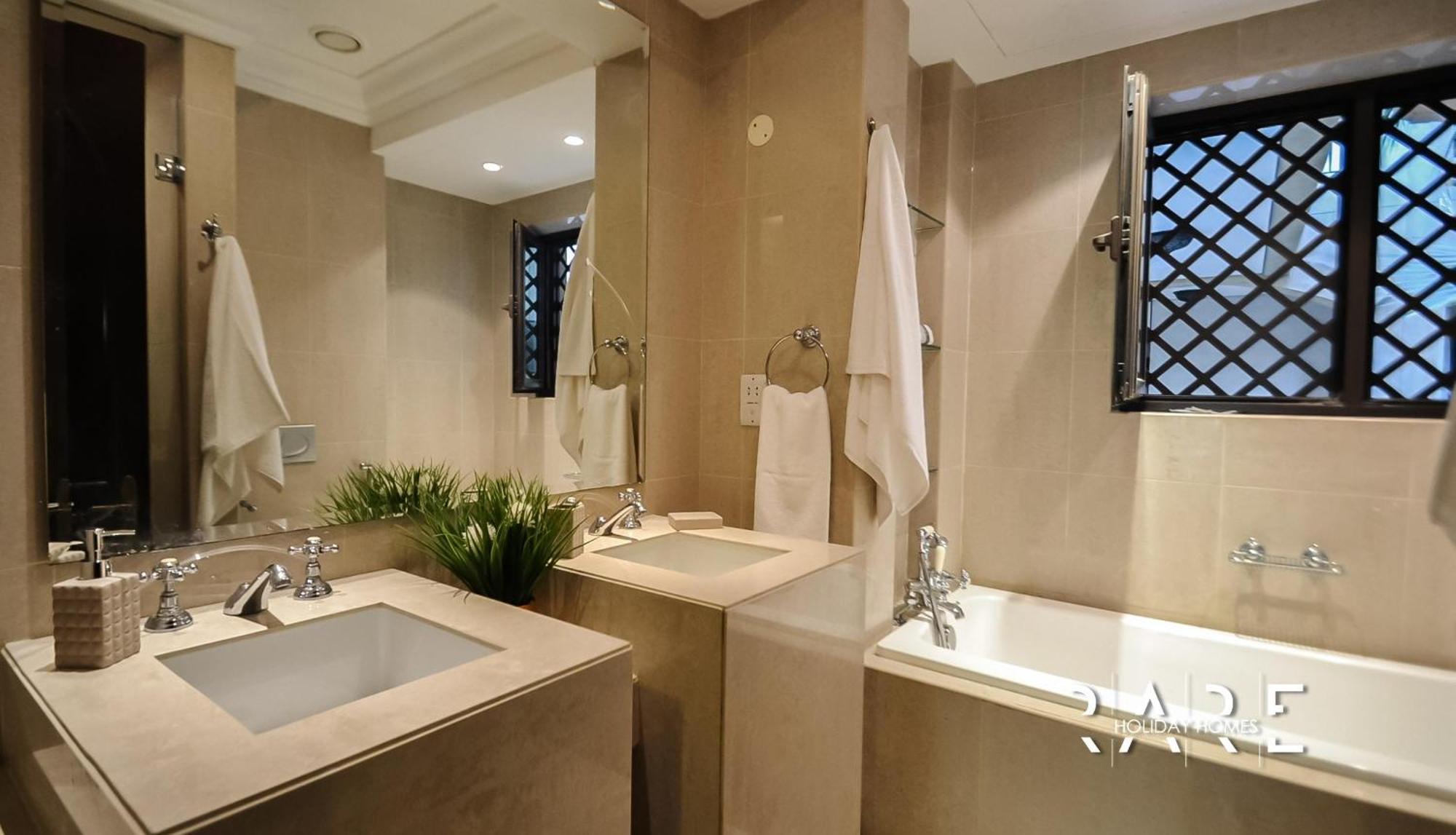 Rare Offer 2 Bedroom With Direct Access To Mall - Pool View - Al Tajer Residences-r7078 Appartement *