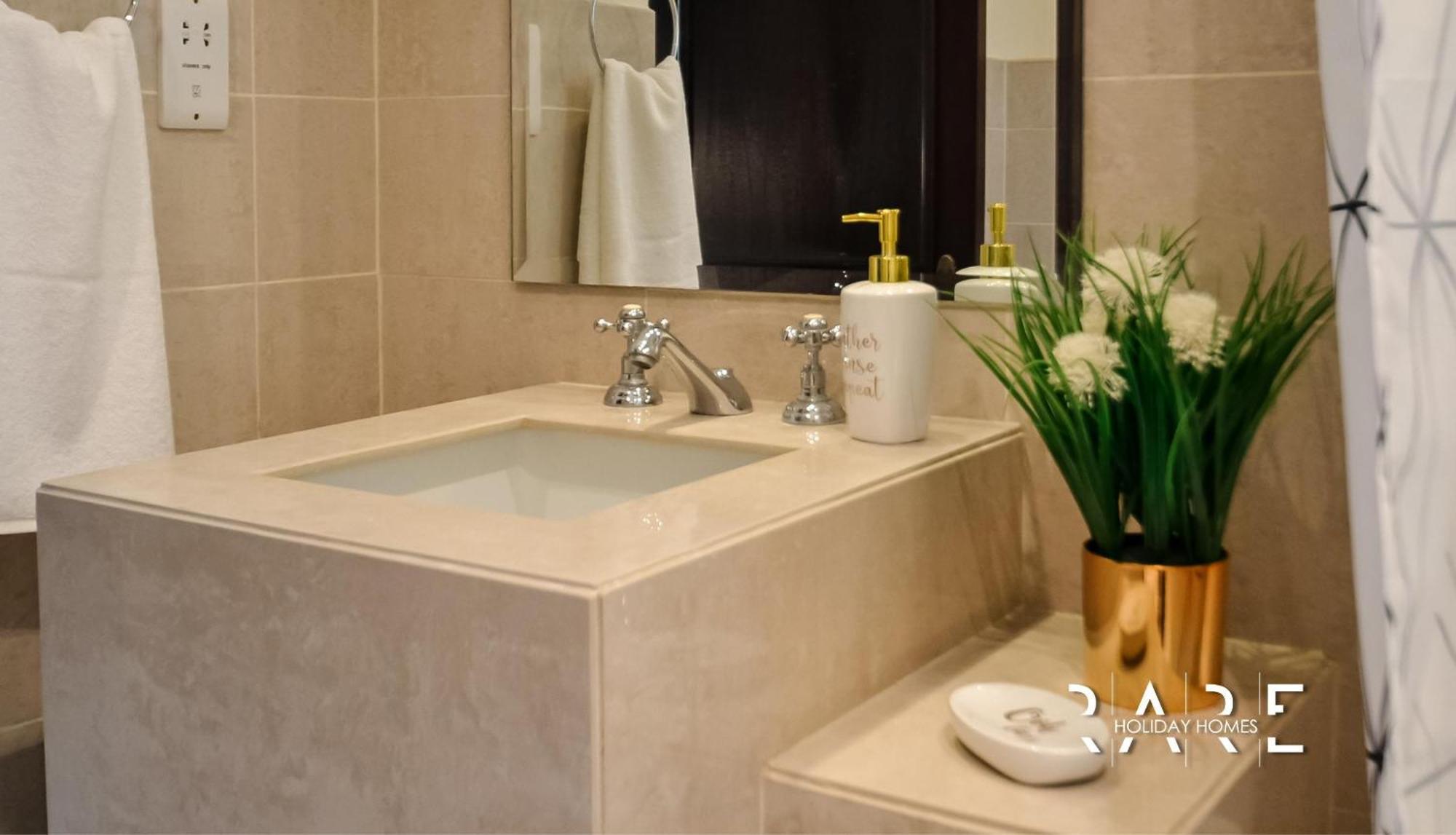 Rare Offer 2 Bedroom With Direct Access To Mall - Pool View - Al Tajer Residences-r7078 * Dubaï