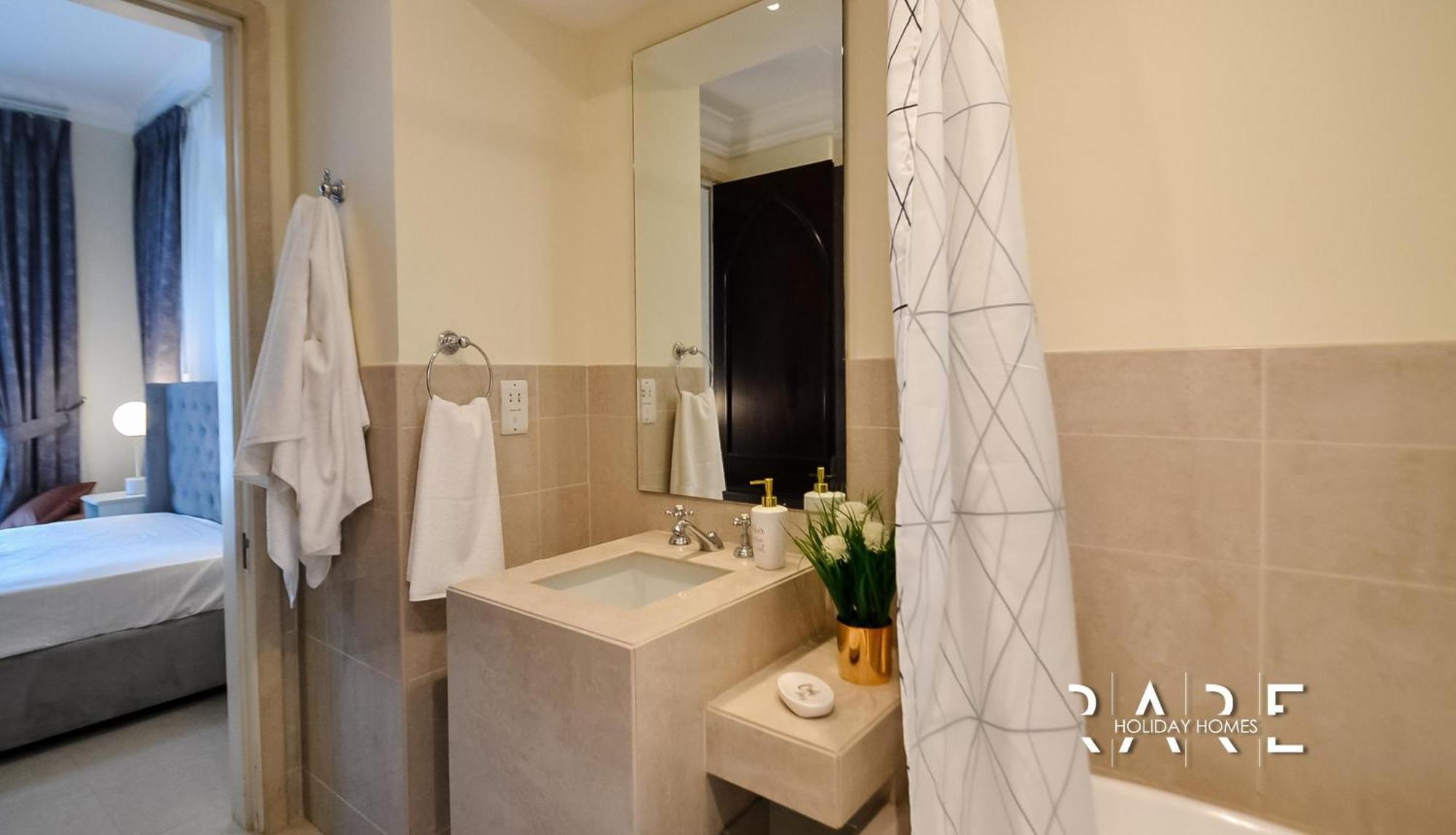 Rare Offer 2 Bedroom With Direct Access To Mall - Pool View - Al Tajer Residences-r7078 Dubaï