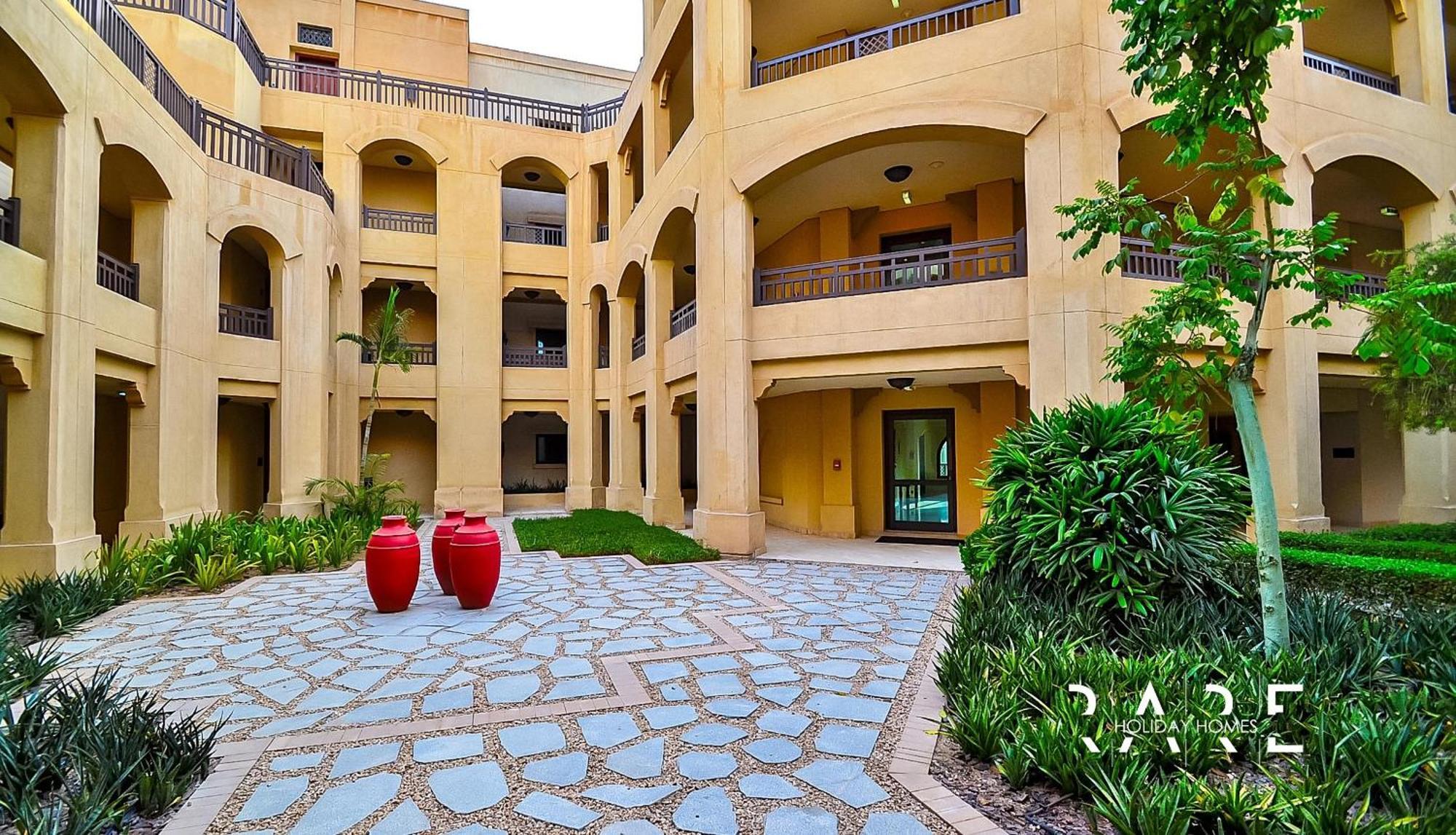 Rare Offer 2 Bedroom With Direct Access To Mall - Pool View - Al Tajer Residences-r7078