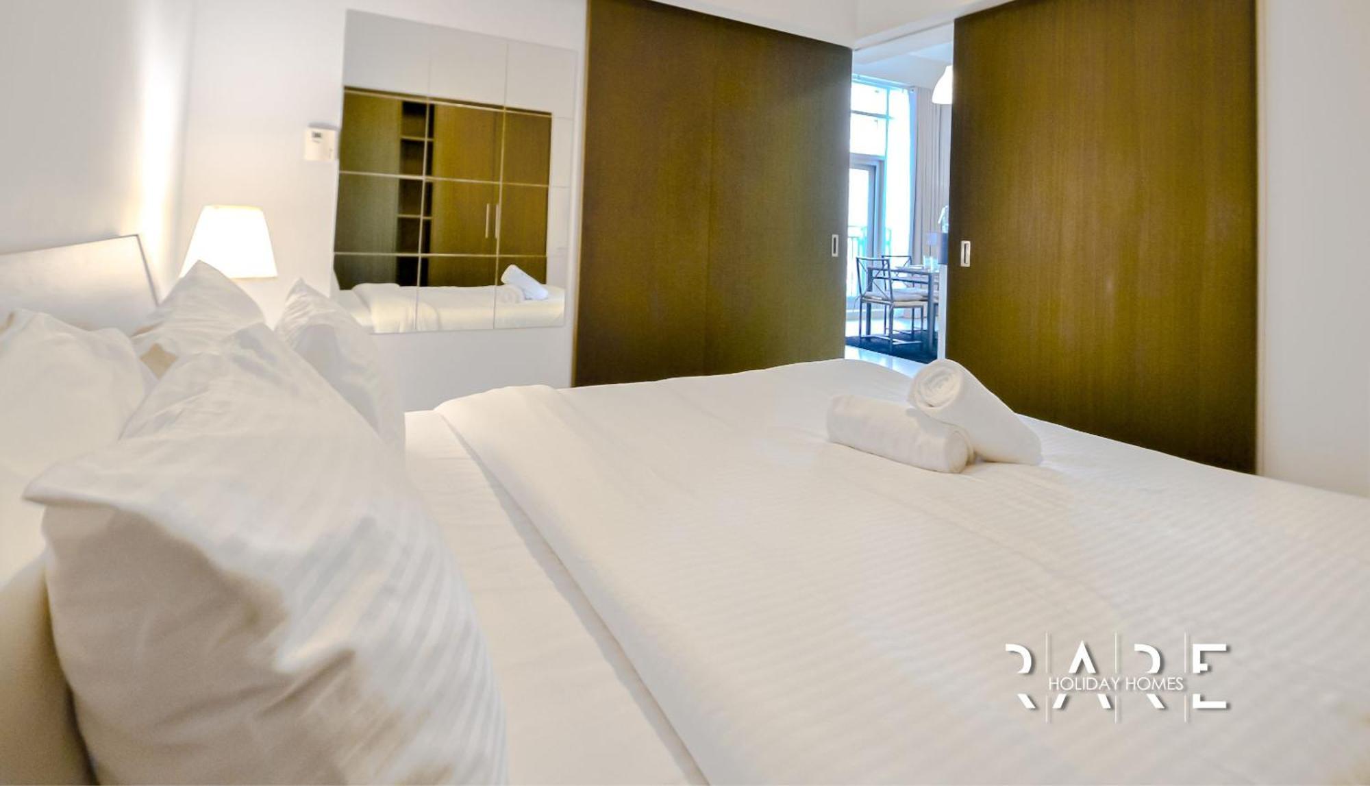Rare - Next To Burj Khalifa - Loft Tower - Rl205 - Downtown Apartment *