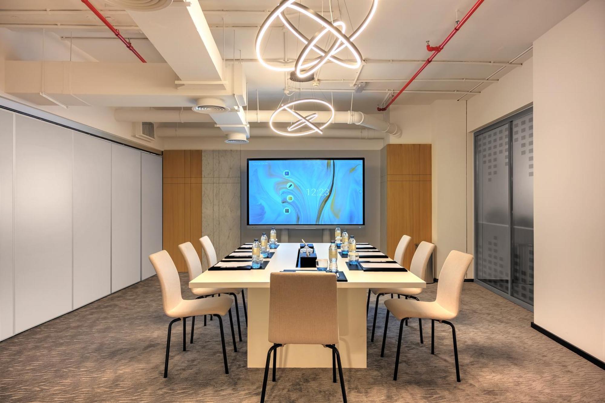 Apartahotel Millennium Atria Business Bay Dubái
