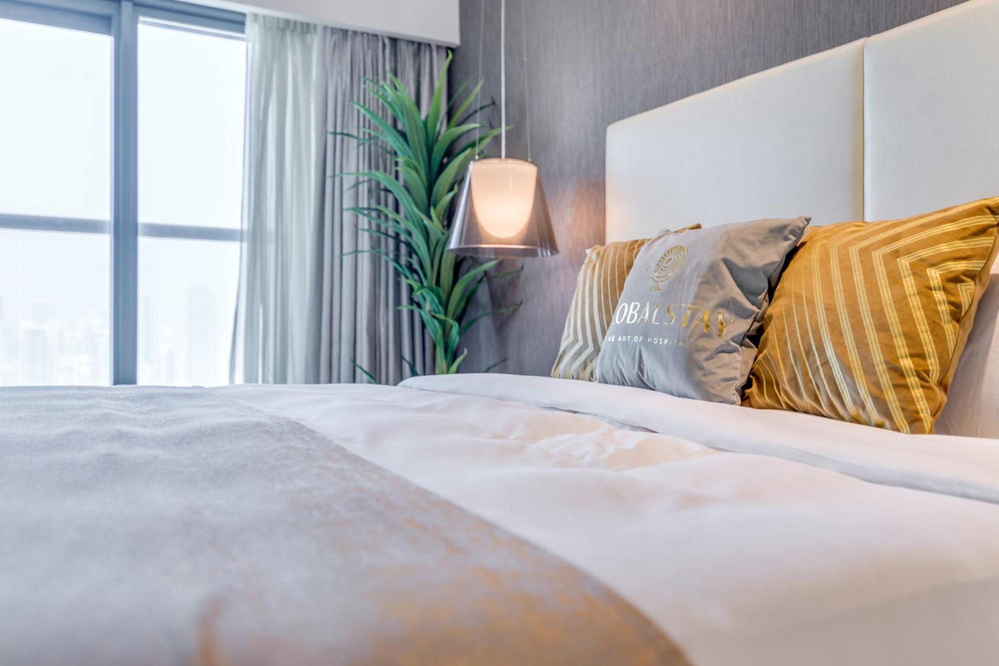 Globalstay Damac Towers By Paramount In Business Bay Apartemen