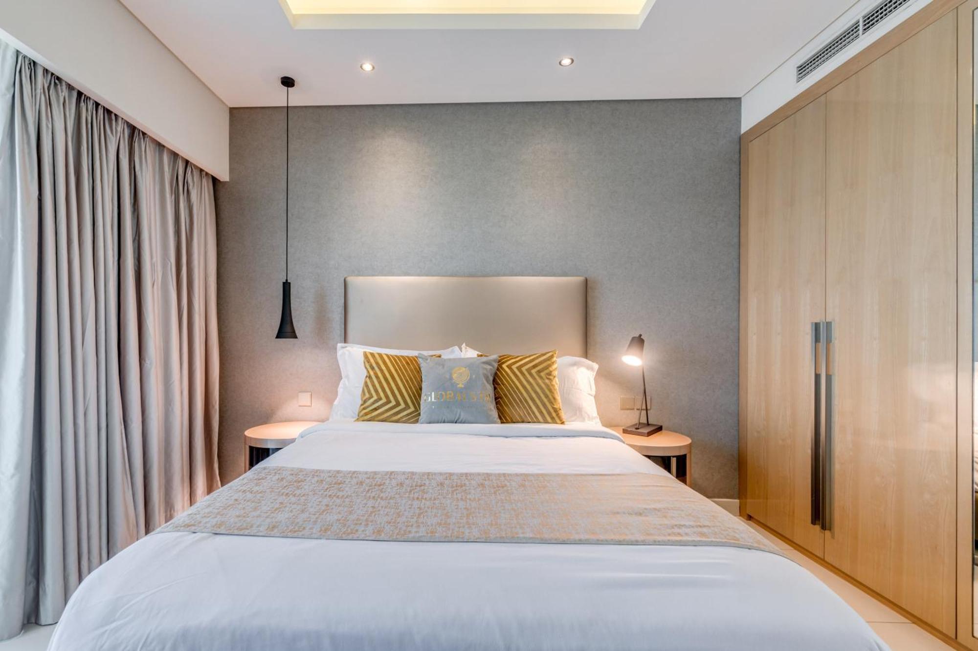 Globalstay Damac Towers By Paramount In Business Bay Apartemen