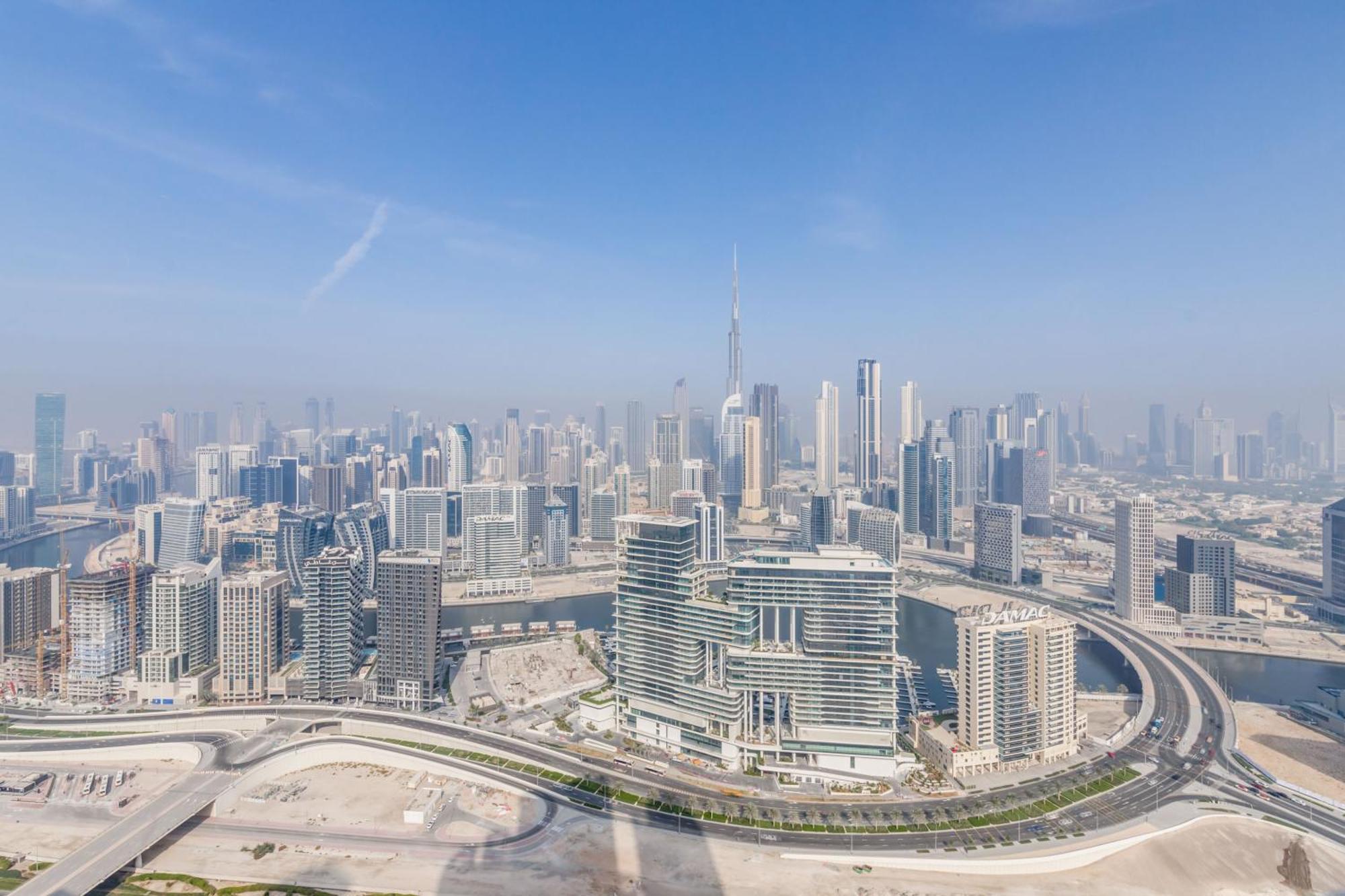 Globalstay Damac Towers By Paramount In Business Bay Apartemen Dubai