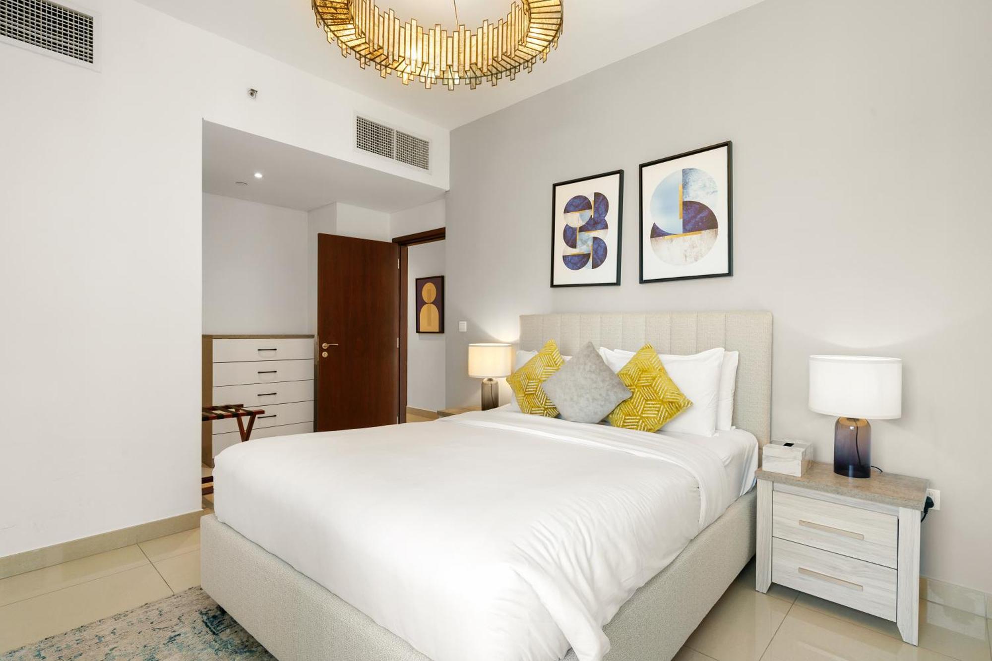 Apartment New! Luxury 3bedroom With Spectacular Burj Views Downtown Dubai
