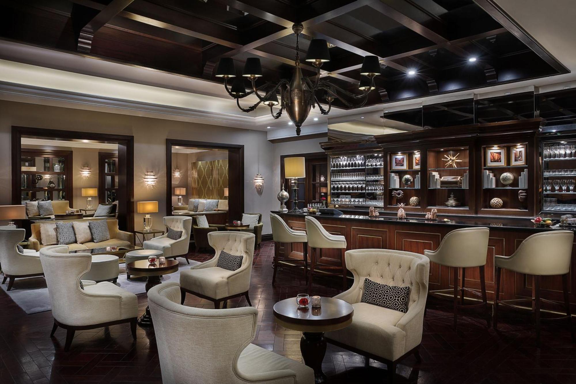 The Ritz-carlton,