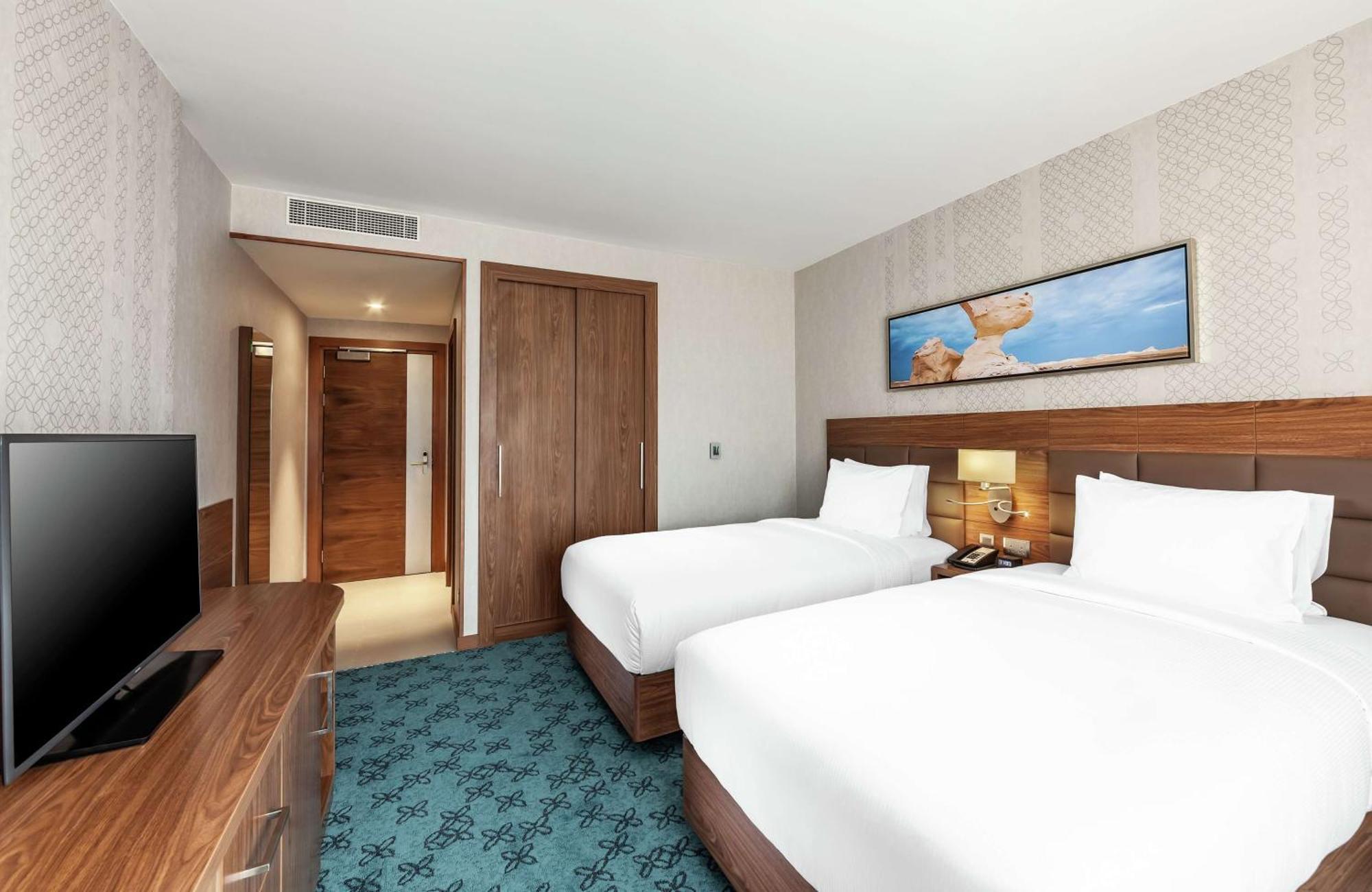 Doubletree By Hilton Al Jadaf Hotel 4*