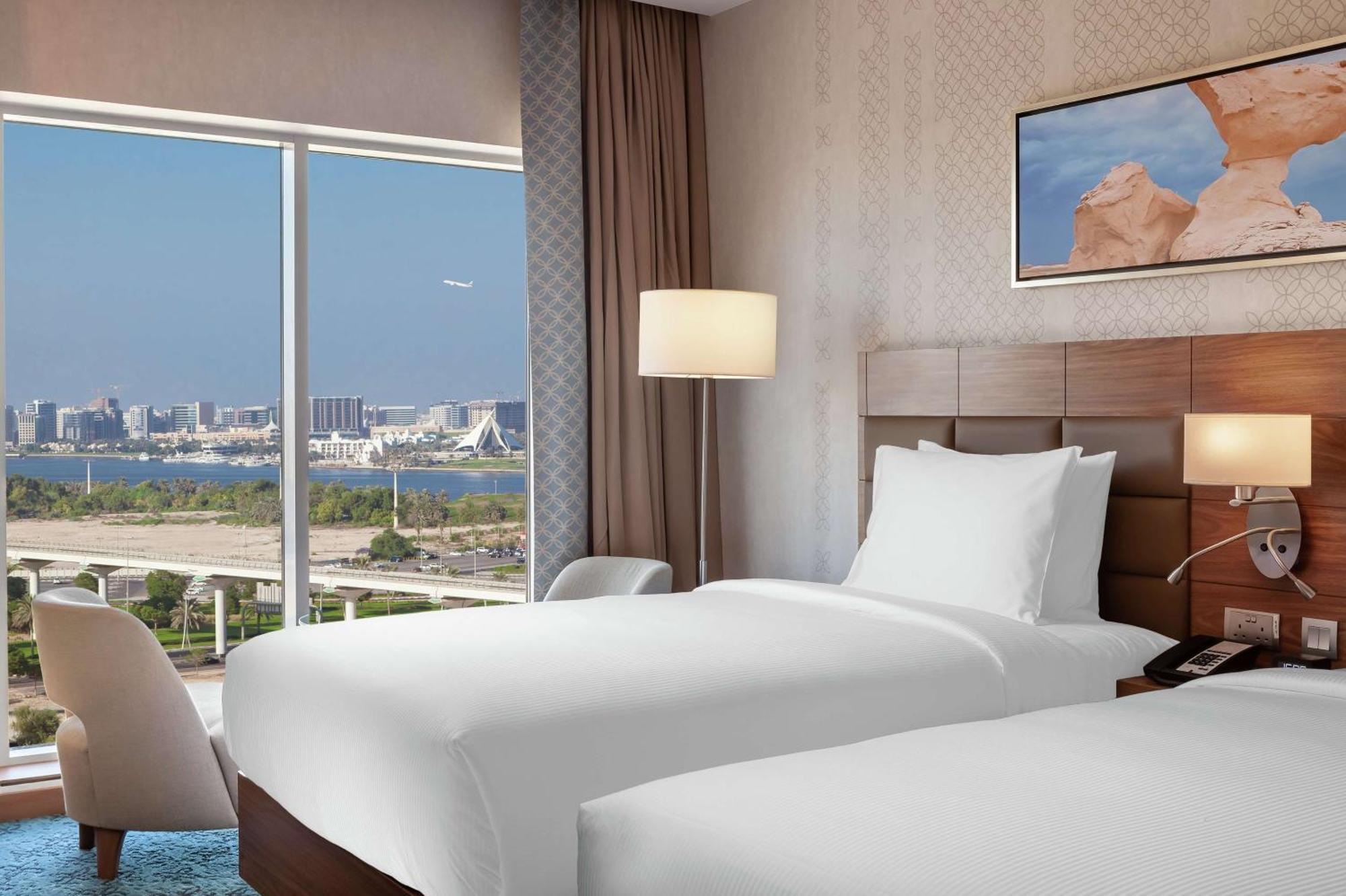 Hotel Doubletree By Hilton Al Jadaf 4*