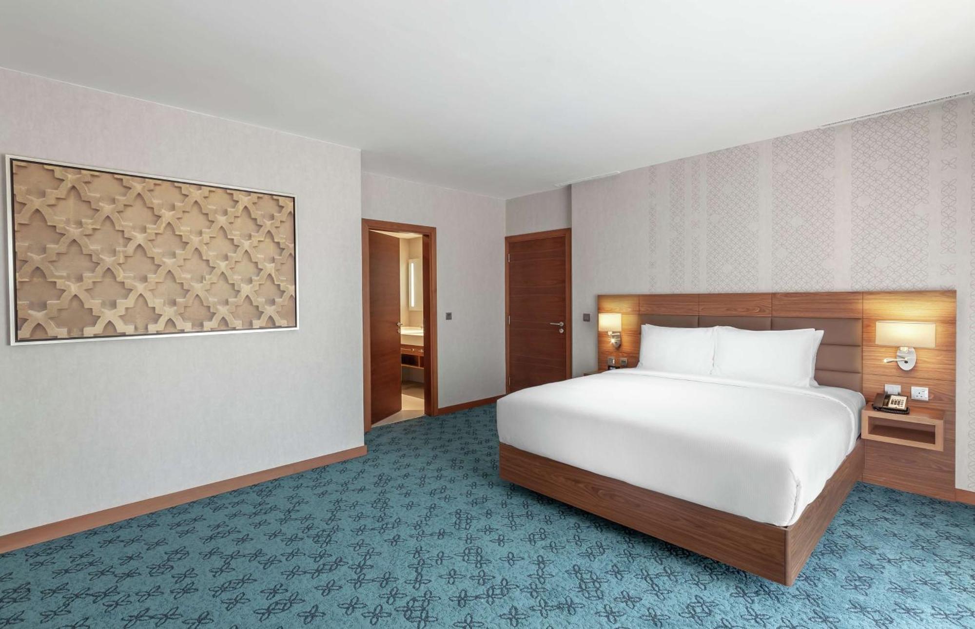 Doubletree By Hilton Al Jadaf 4*