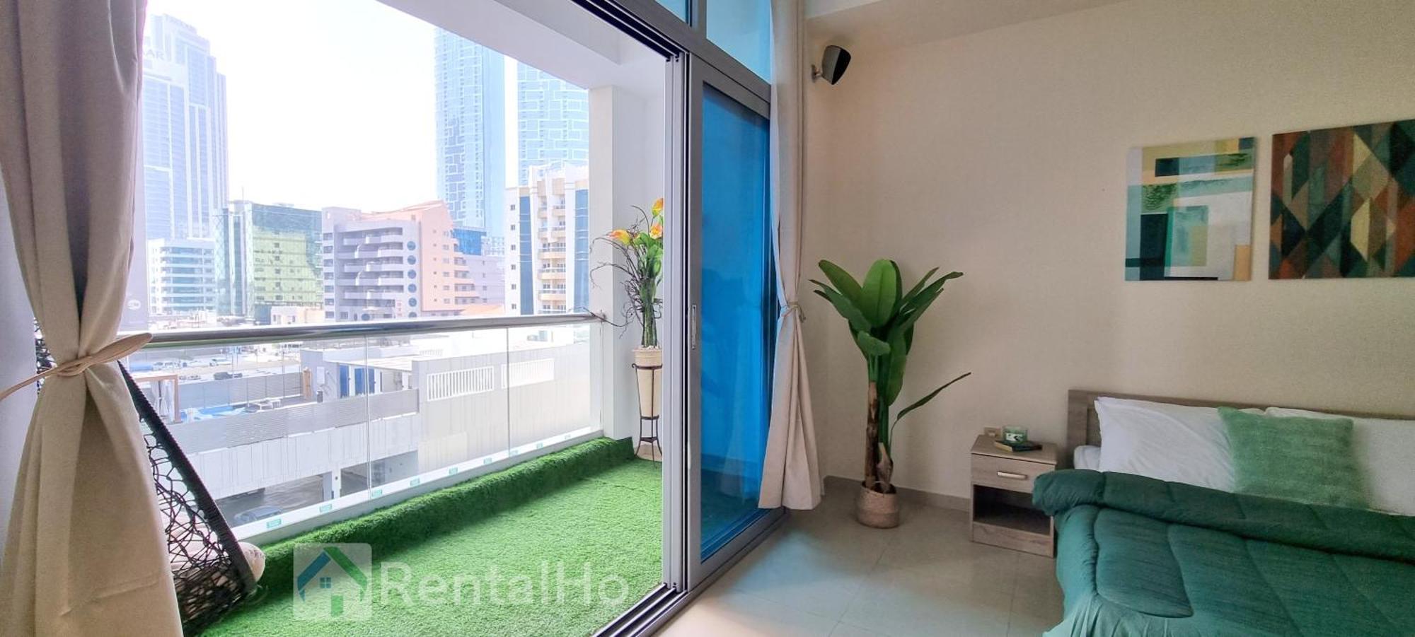 50% Off Summer Offert, W/ Balcony & Pool View Appartement