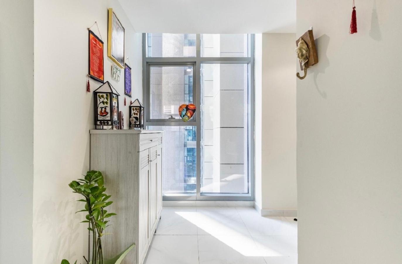 Bright & Cozy, Near Metro & Downtown, Pool, Gym * Dubái