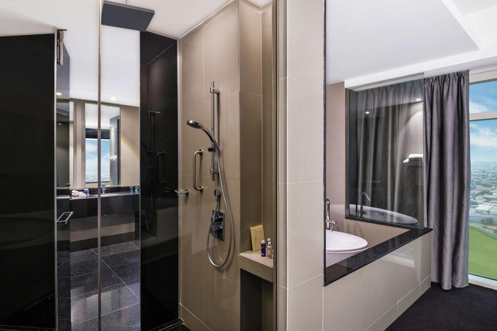 V Dubai, Curio Collection By Hilton Hotel 5*