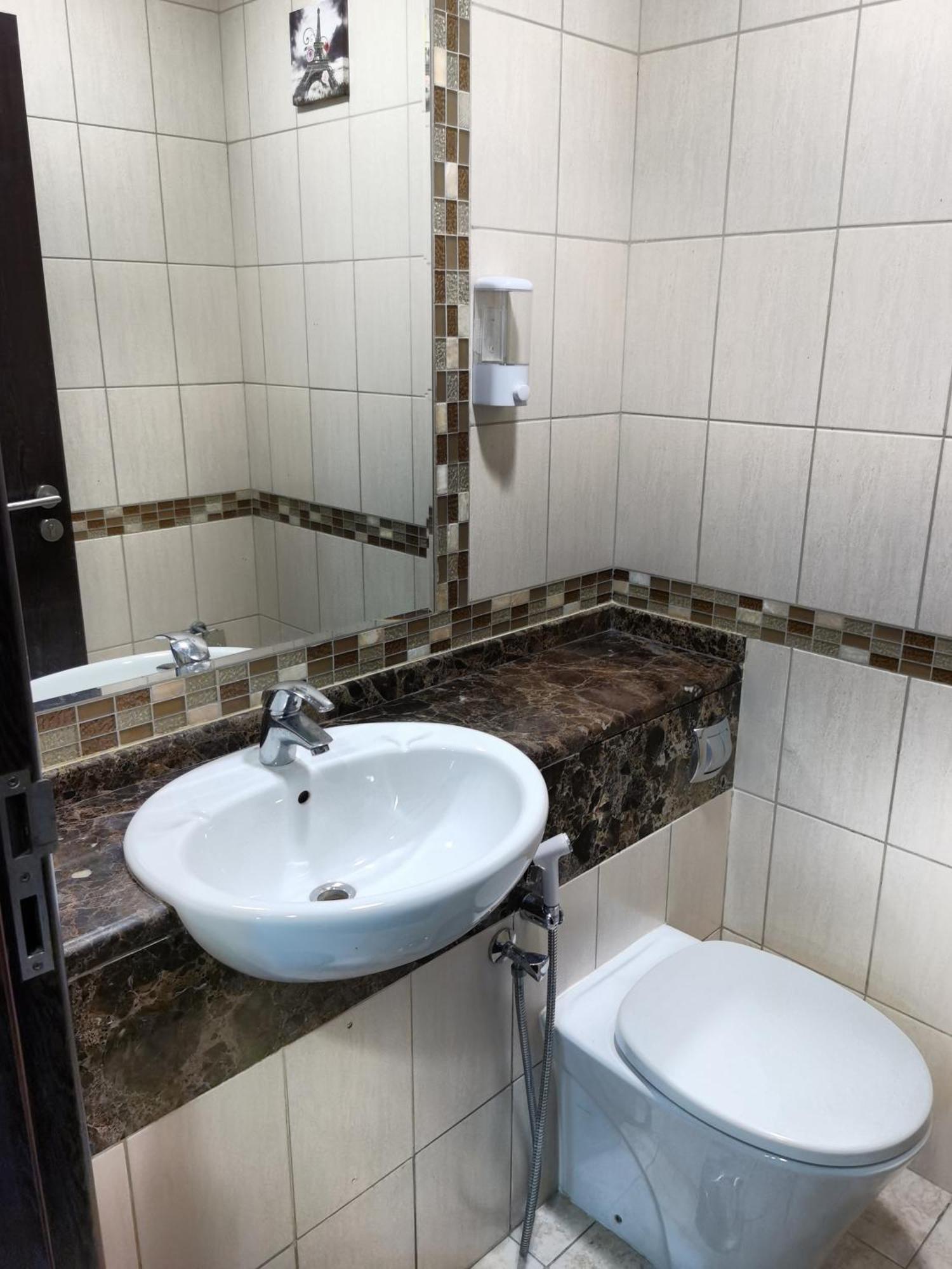 Apartment Mamzar Ideal For Families,couples Dubai