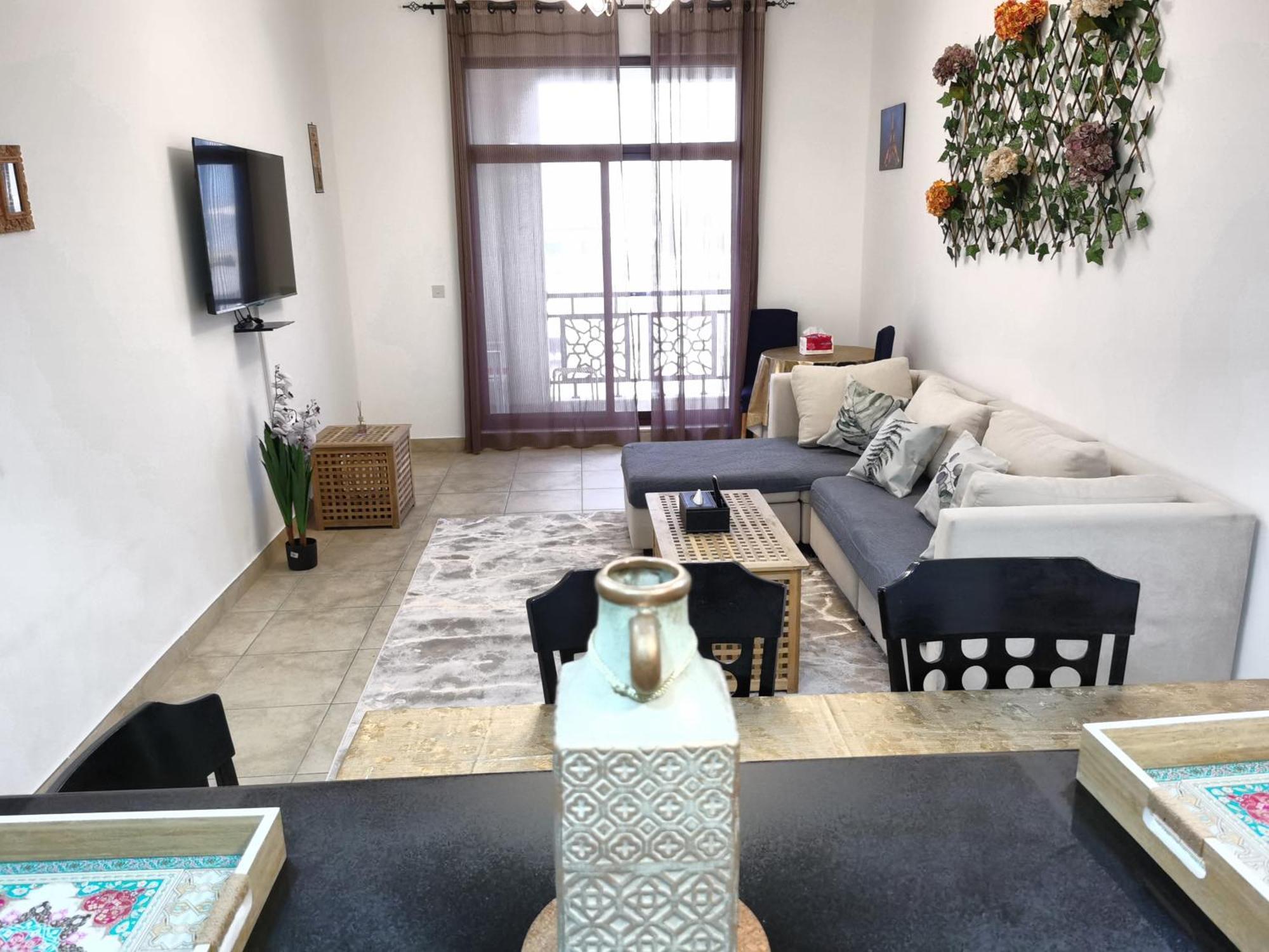 Apartment Mamzar Ideal For Families,couples Dubai