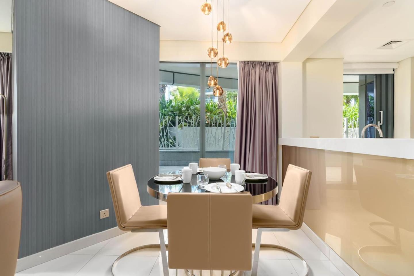 Apartment White Sage - Glamorous & Spacious 2br At Damac Paramount Towers