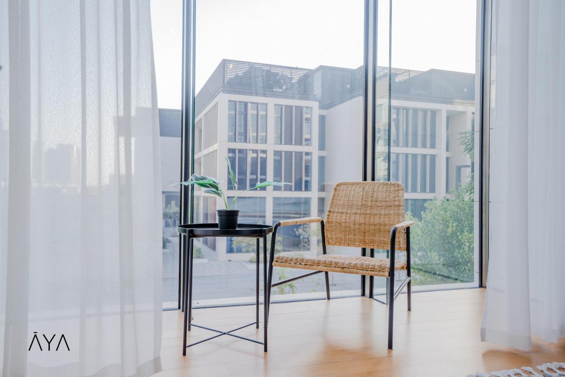 Luxury With Pool, Patio & Gym In Walk Lägenhet *