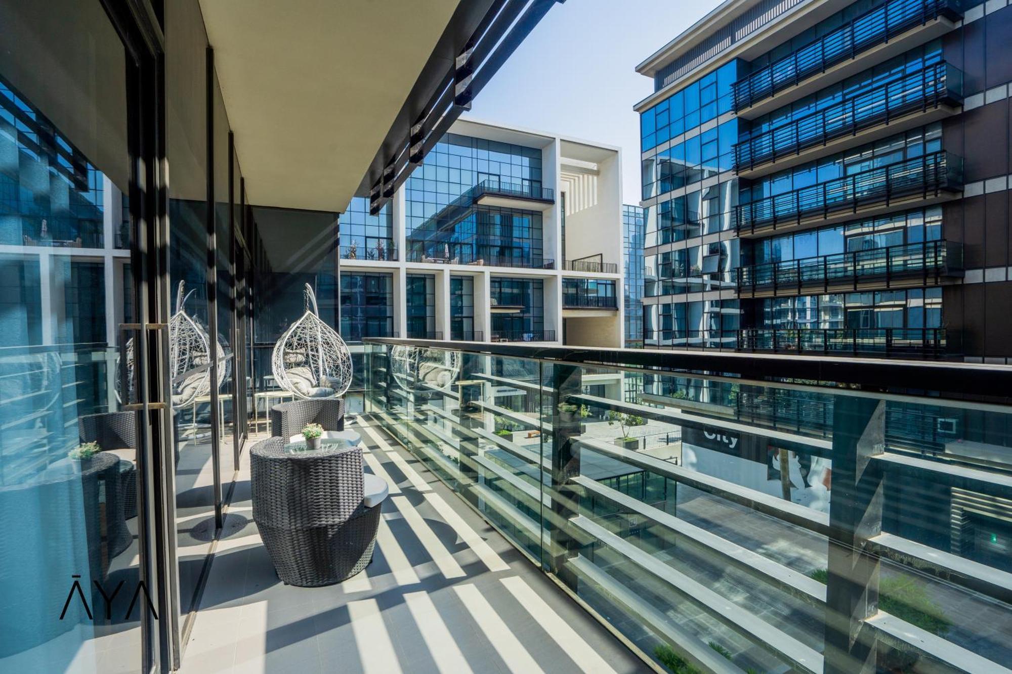 Lägenhet Luxury With Pool, Patio & Gym In Walk Dubai