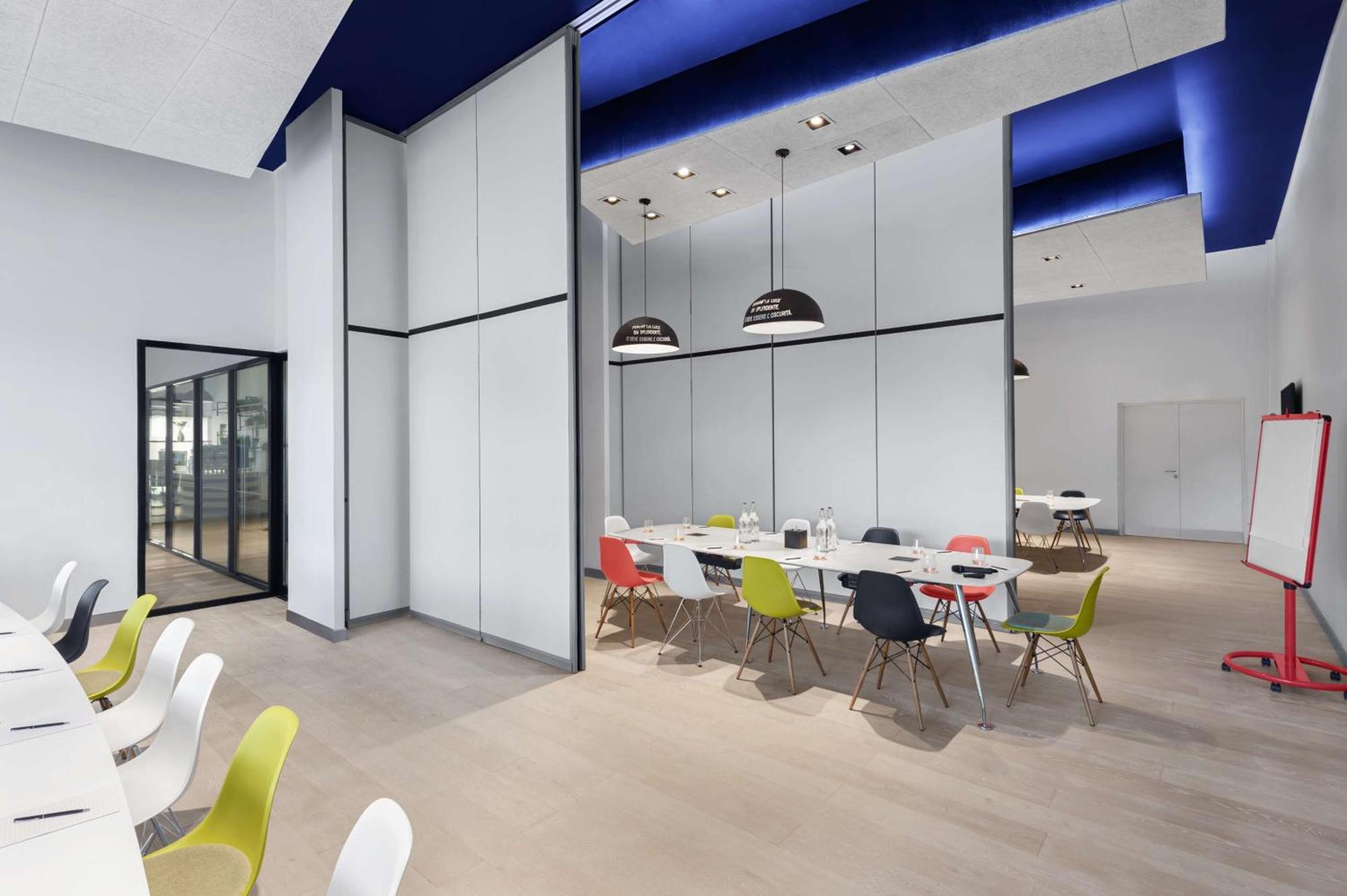 Hotel Canopy By Hilton Al Seef
