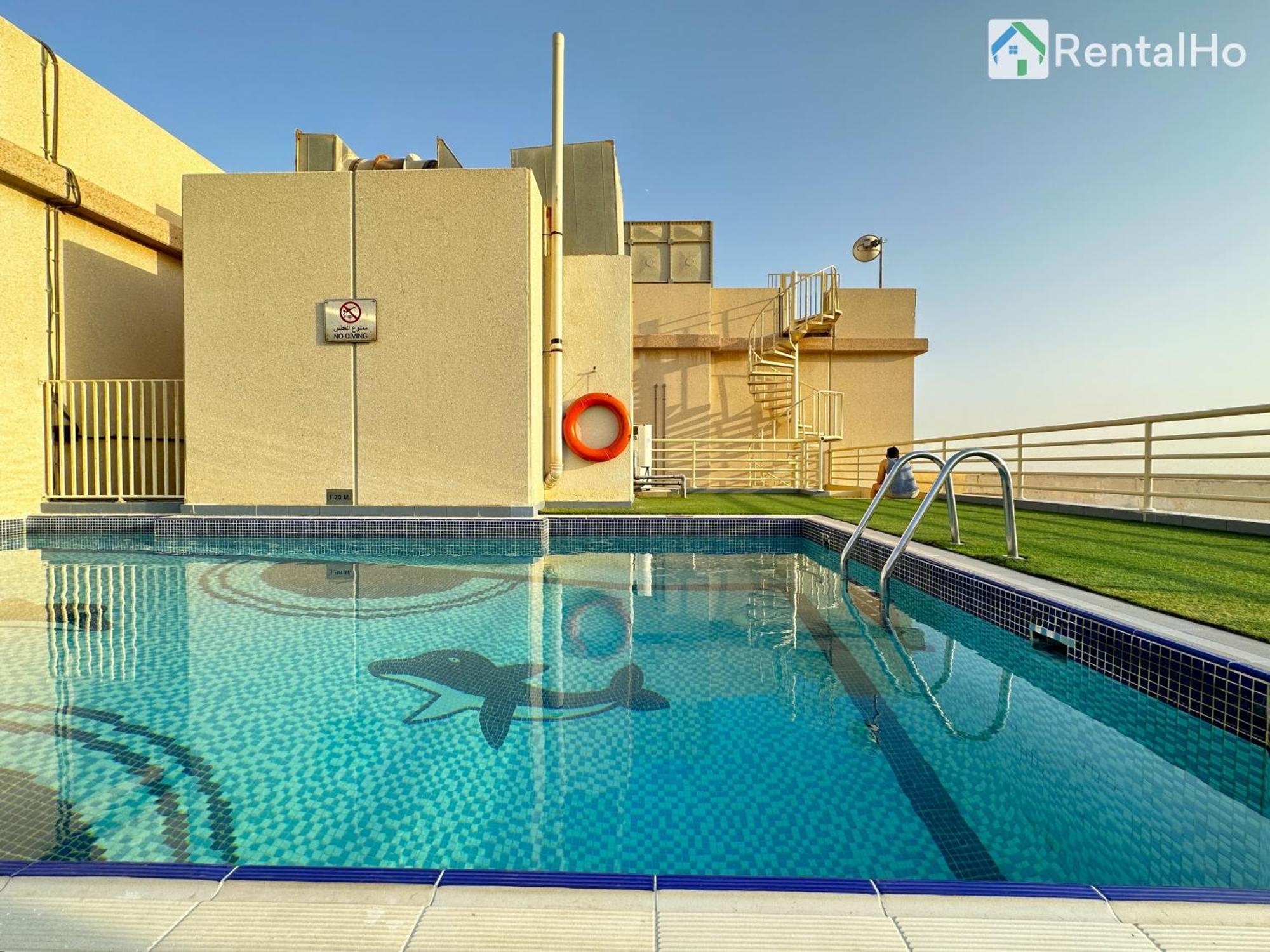 Quiet With Balcony And Roof Pool In Marina Apartment *