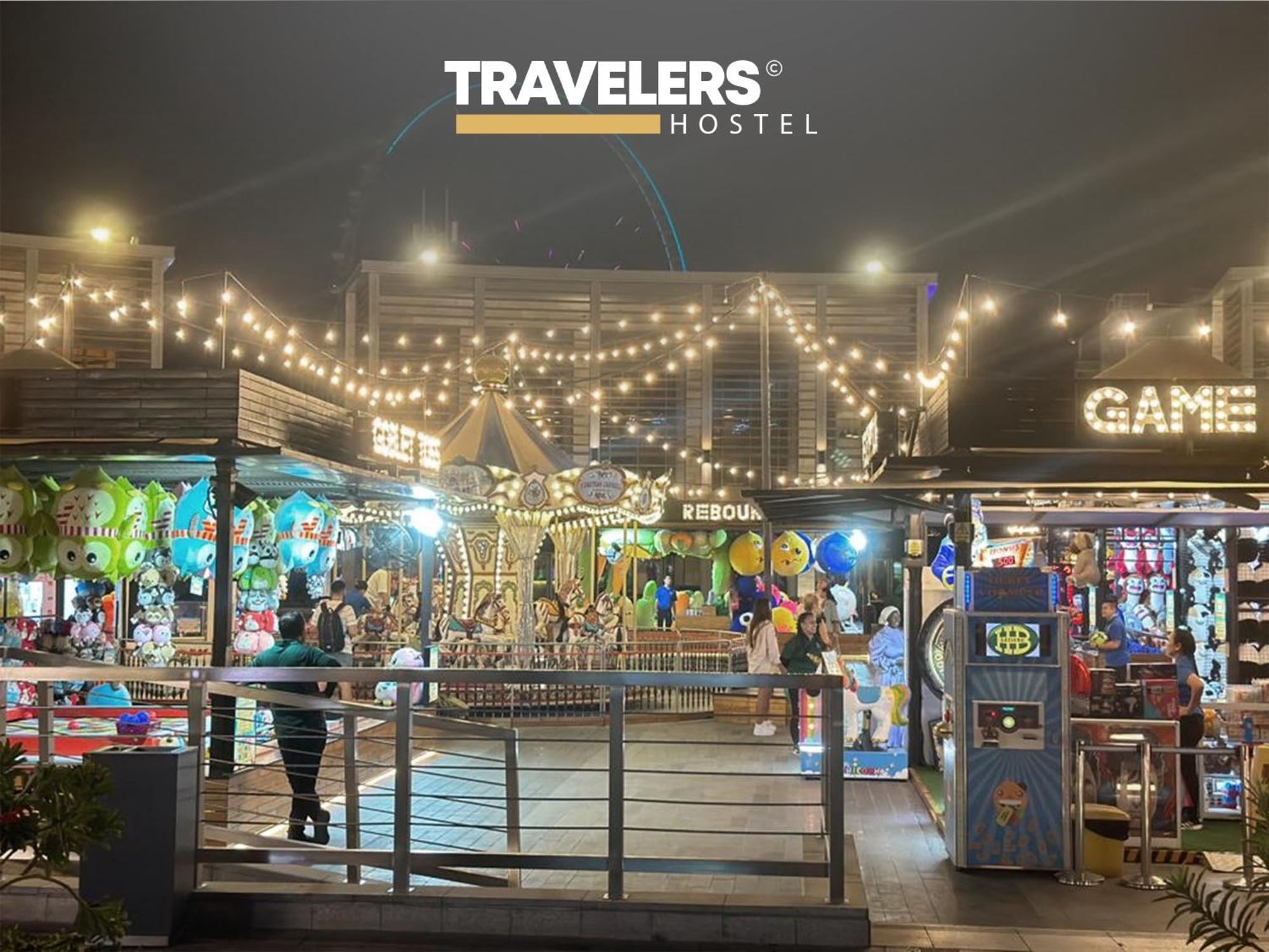 Travelers - Marina *