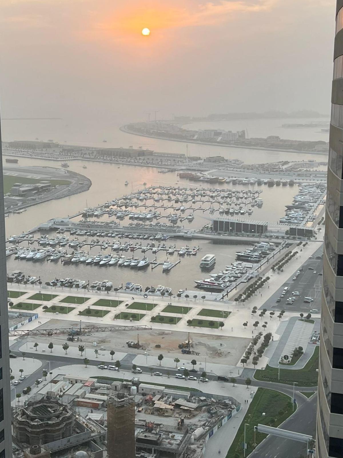 Entire Private Self Catered Marina Appartamento Dubai