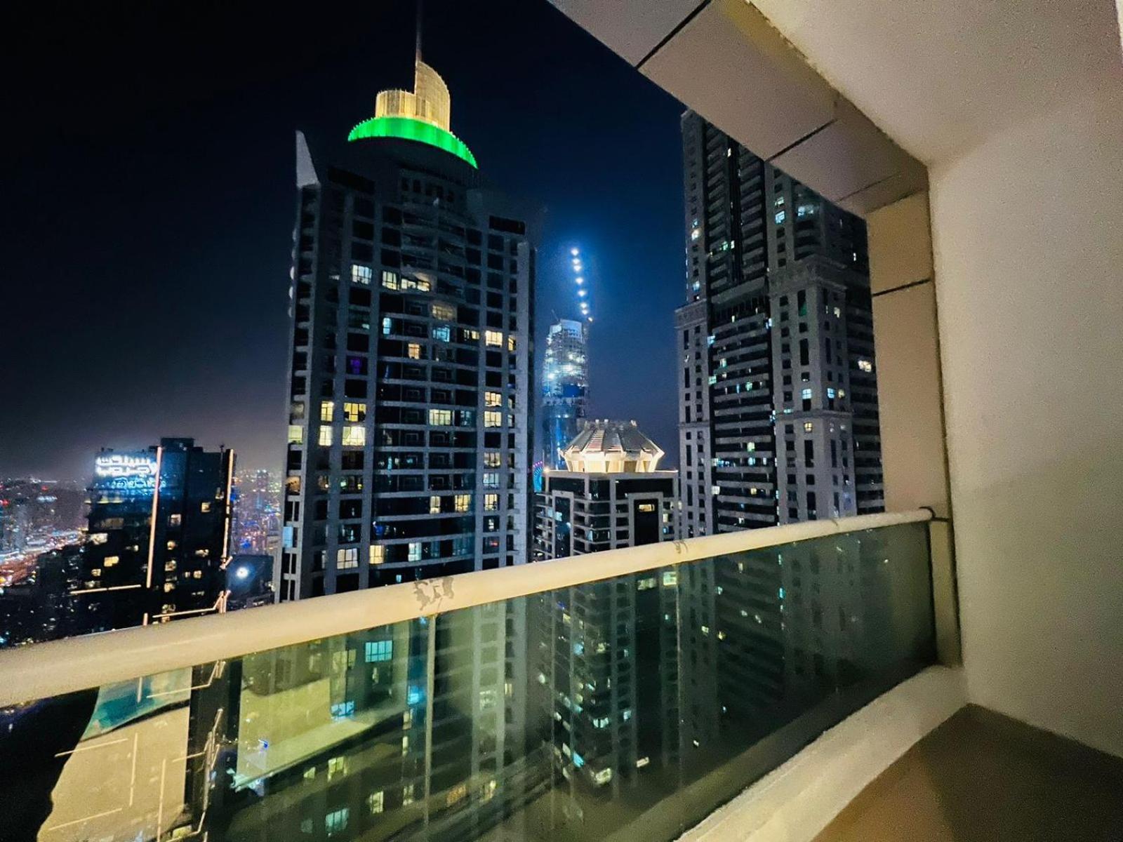 Apartamento High Floor With Skyline & Burj Khalifa View 3 Bedroom Unit Marina *