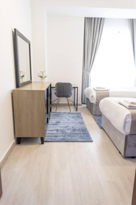 Apartemen Shams Front Jbr By Happy Season *