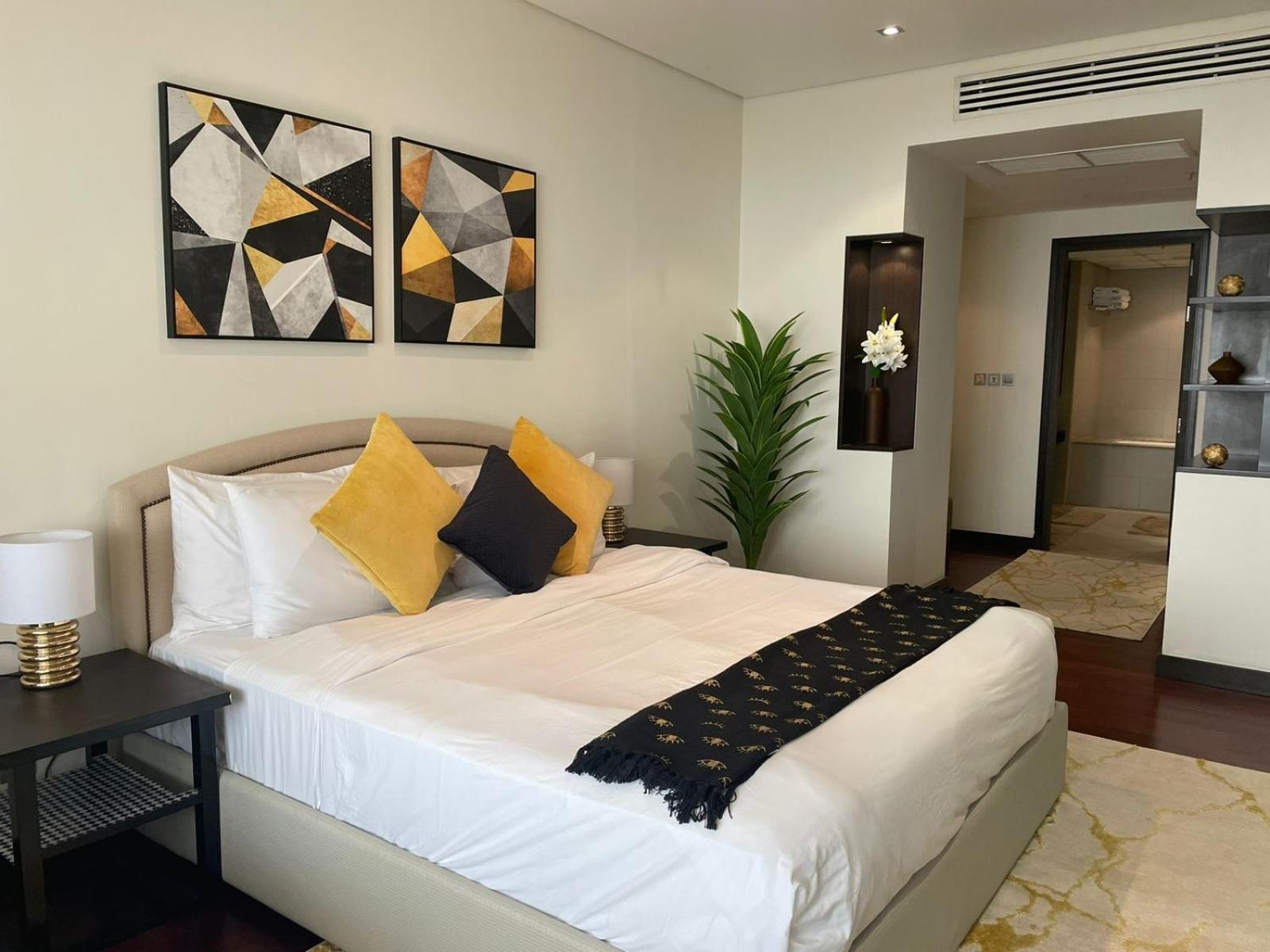 Anantara Palm Jumeirah Connected Anantara