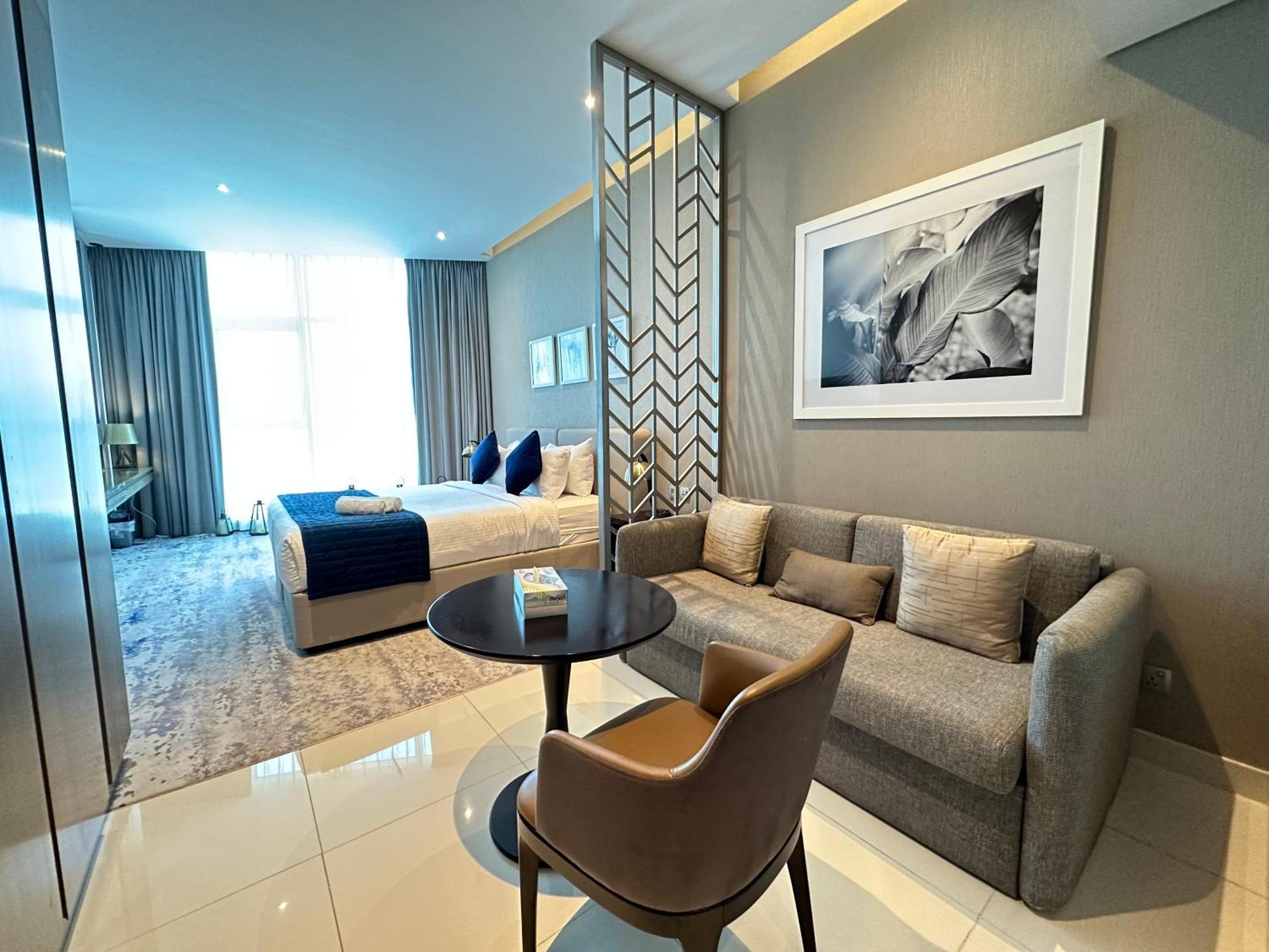 Apartamento Business Bay Modern With A Canal View At Damac Maison Prive 1616 Dubái