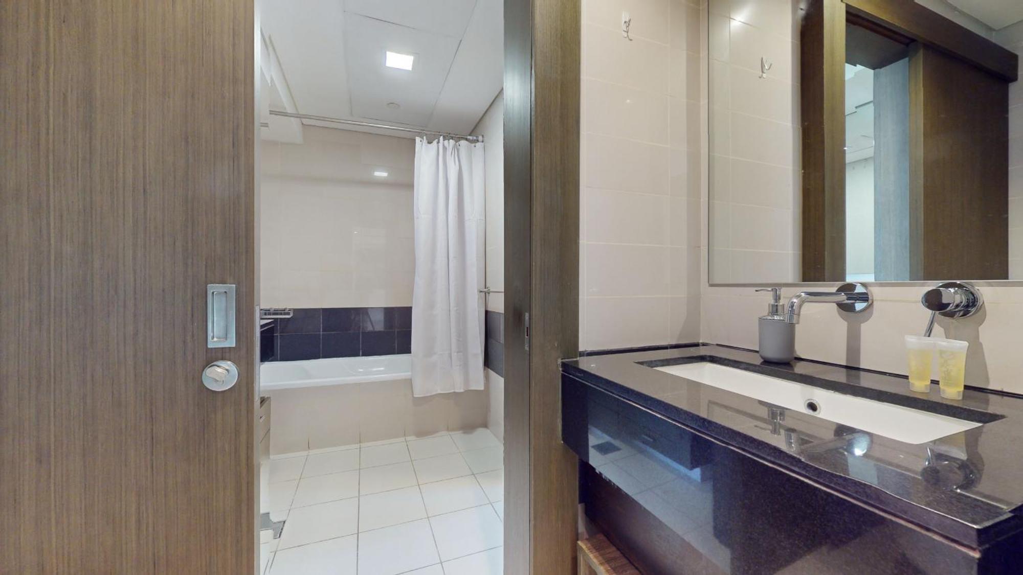 Primestay - The Lofts 1br In Downtown Dubai